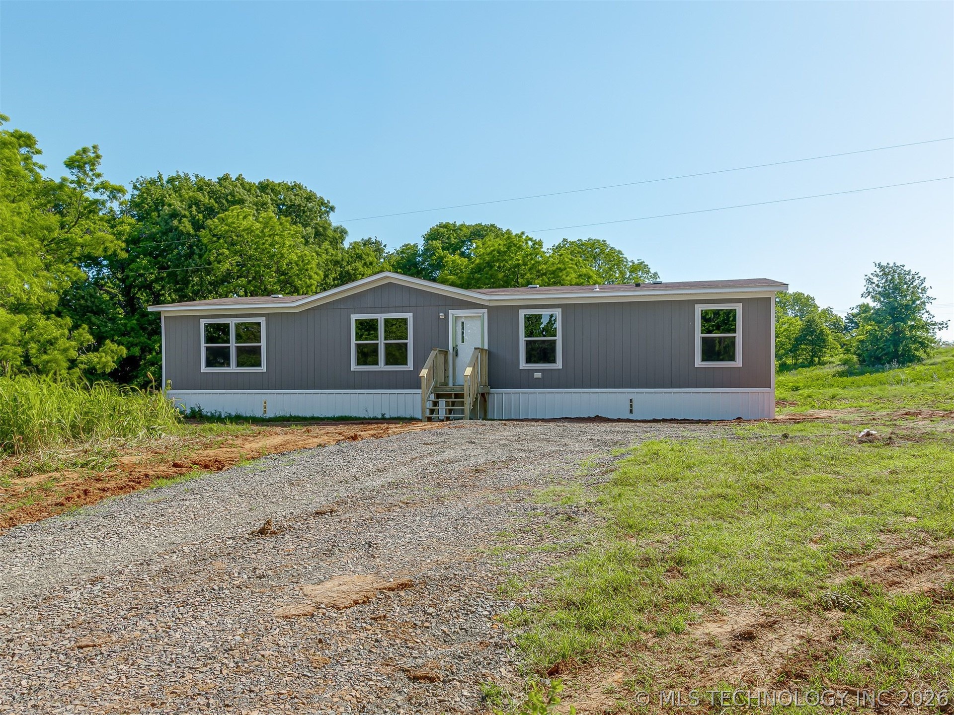 8788 Highway 77 N Property Photo 2