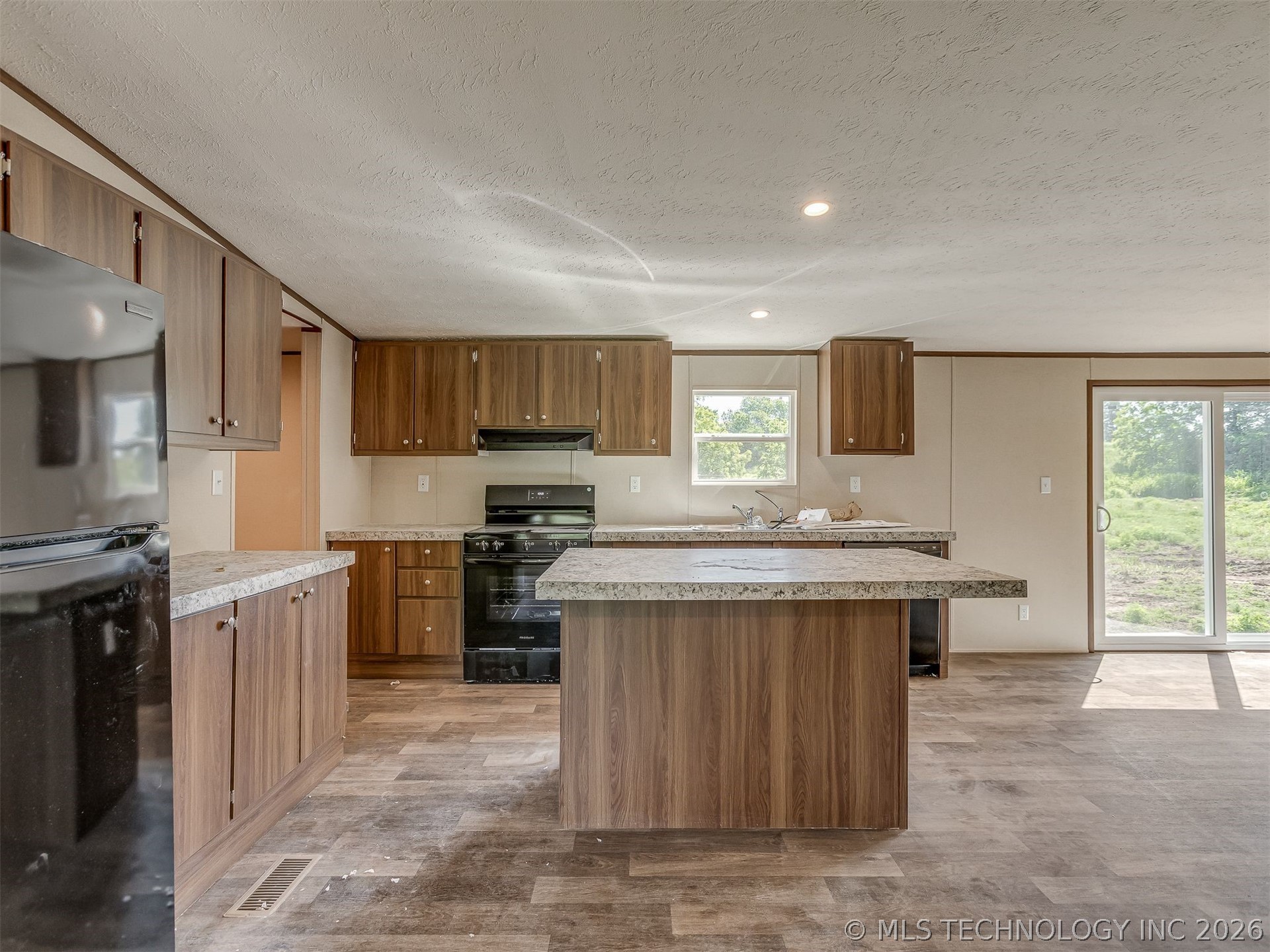 8788 Highway 77 N Property Photo 11