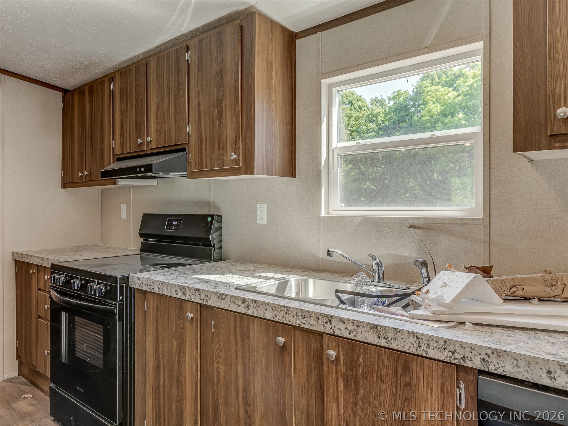 8788 Highway 77 N Property Photo 14