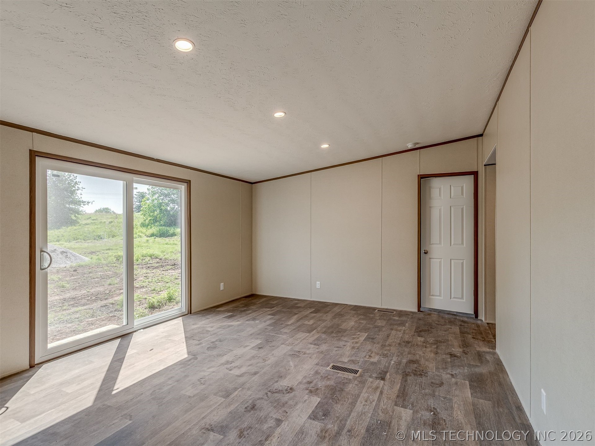 8788 Highway 77 N Property Photo 17