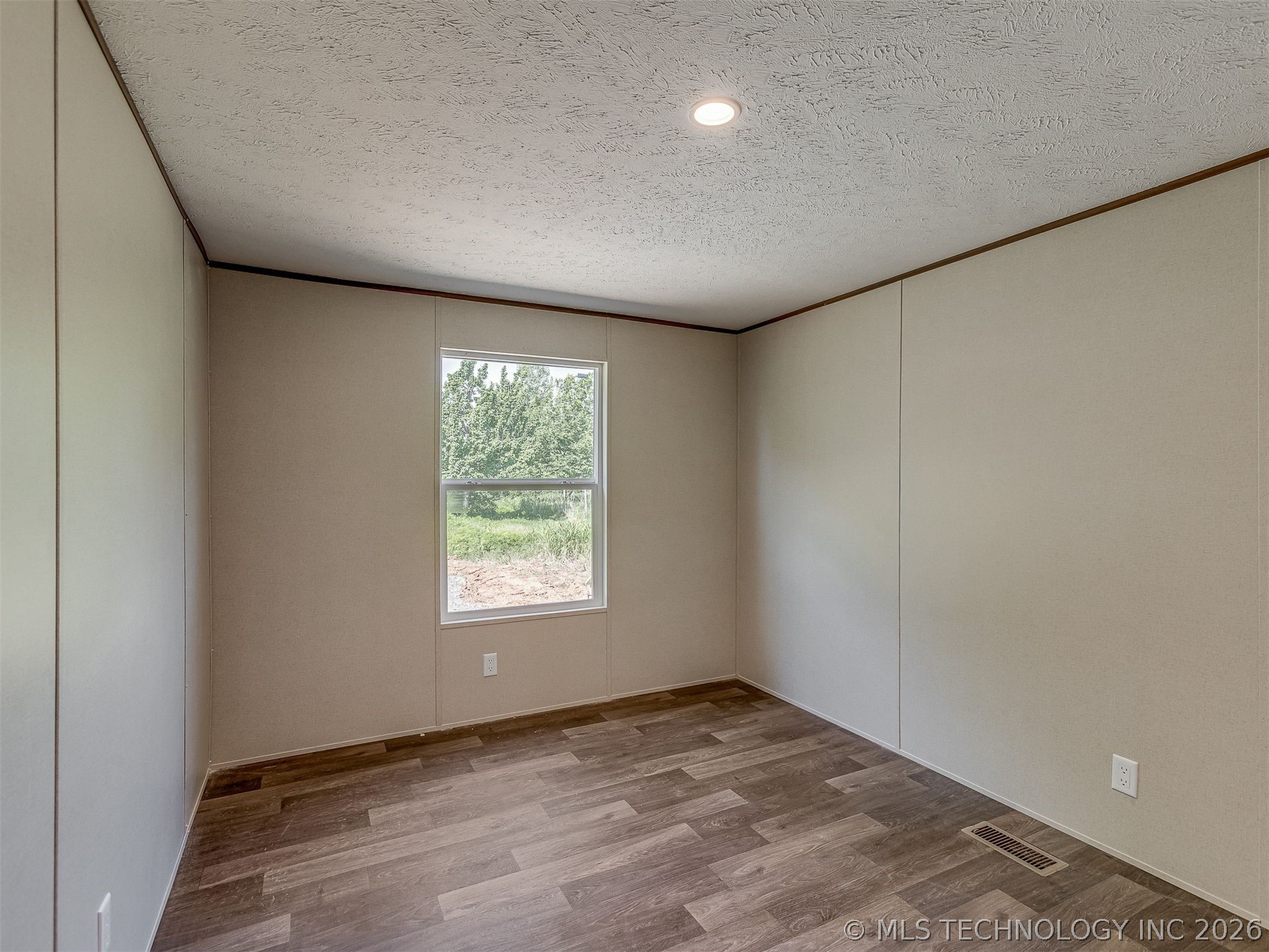 8788 Highway 77 N Property Photo 28