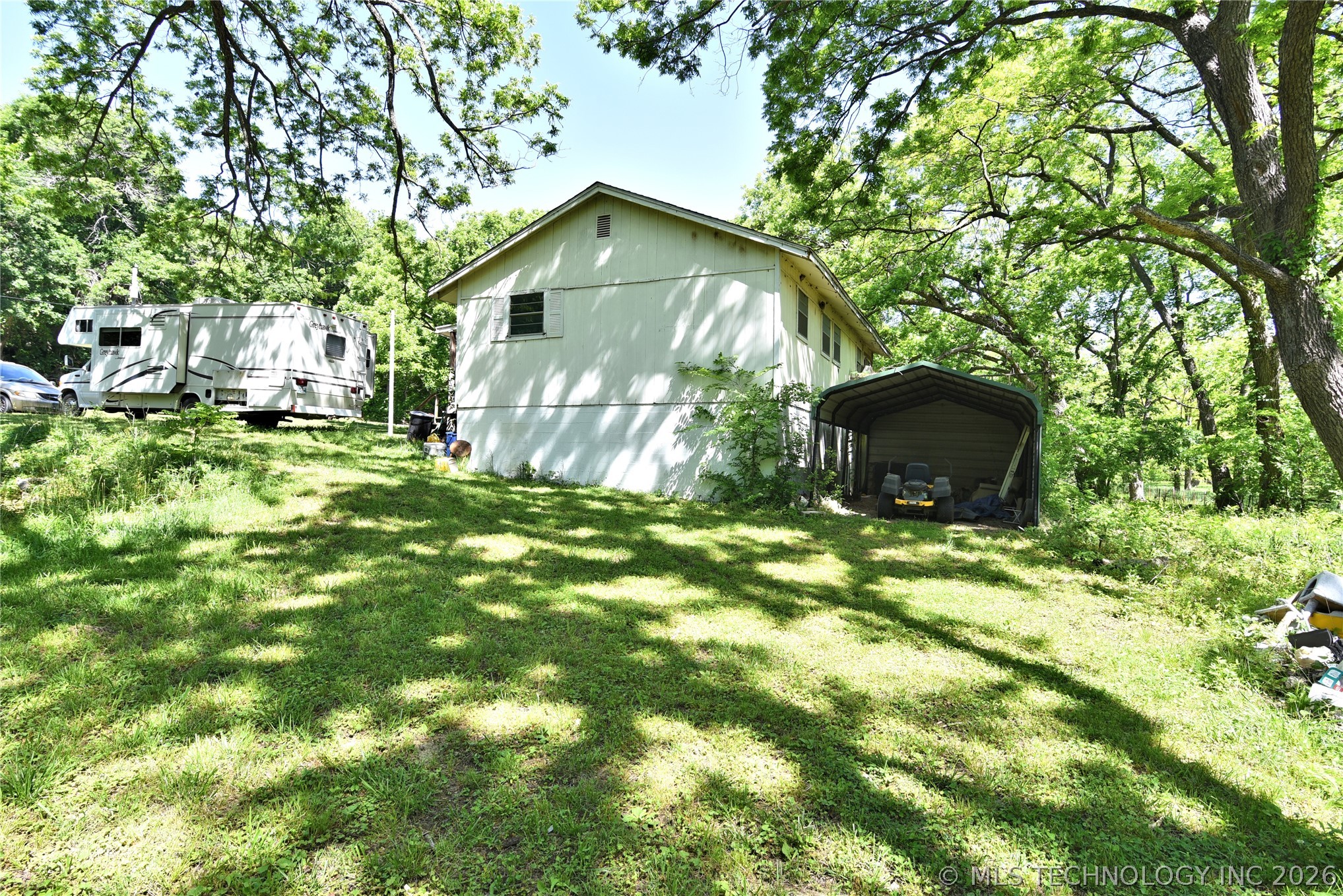17365 Redbud Drive Property Photo 8