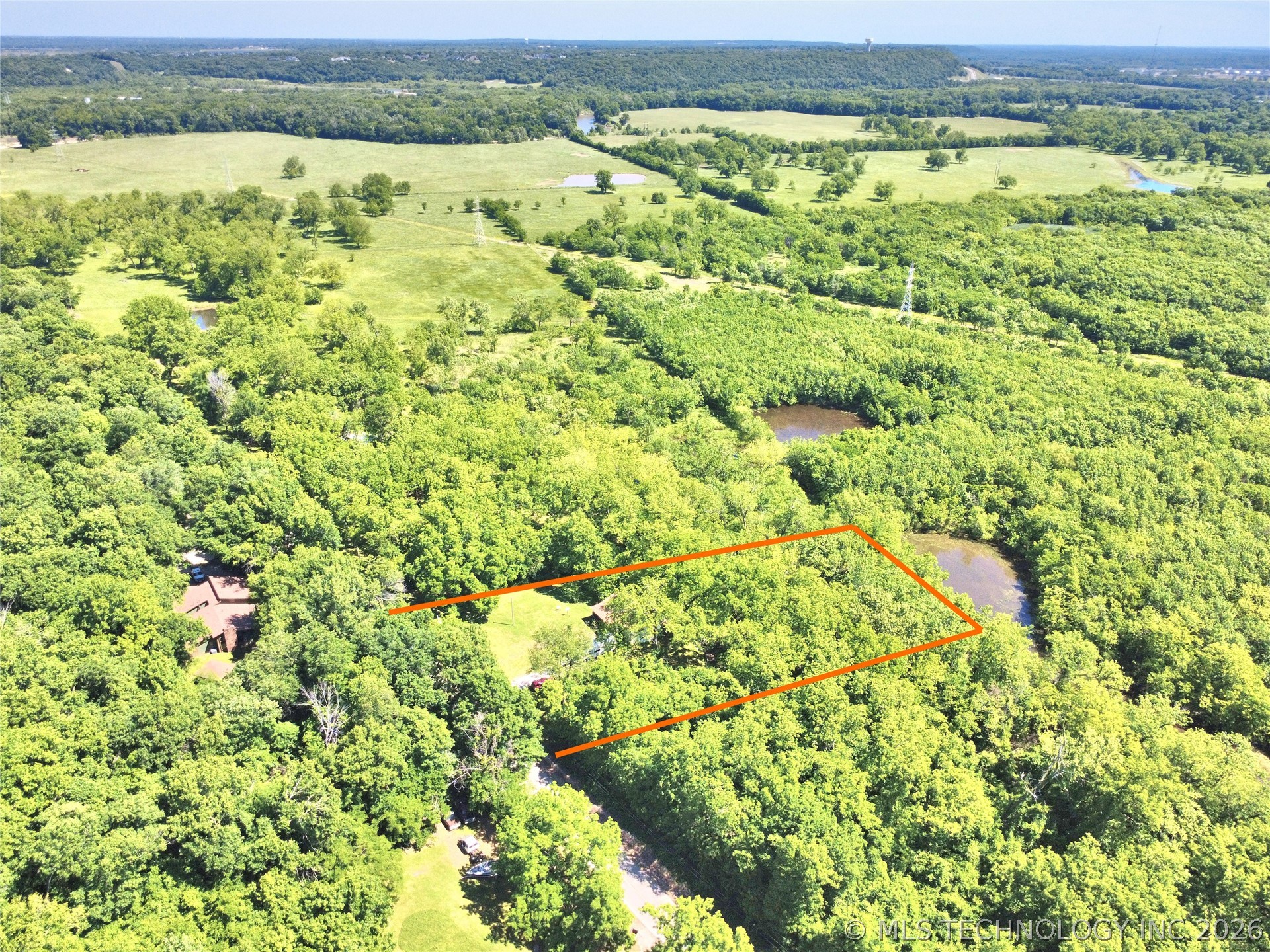 17365 Redbud Drive Property Photo 12