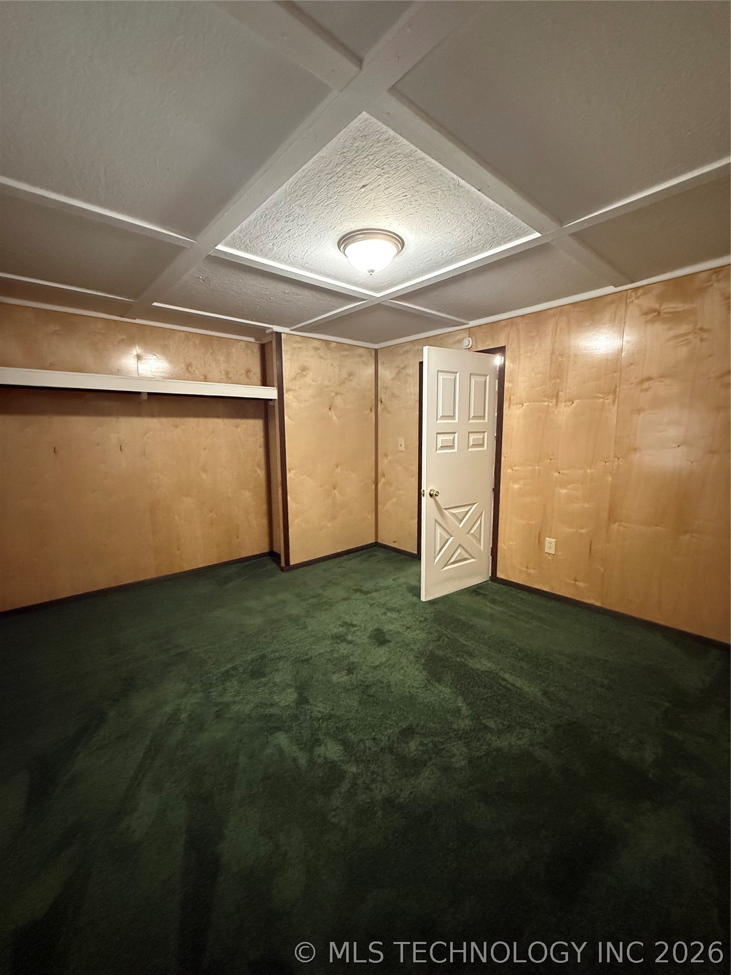 1202 W Division Street Property Photo 10