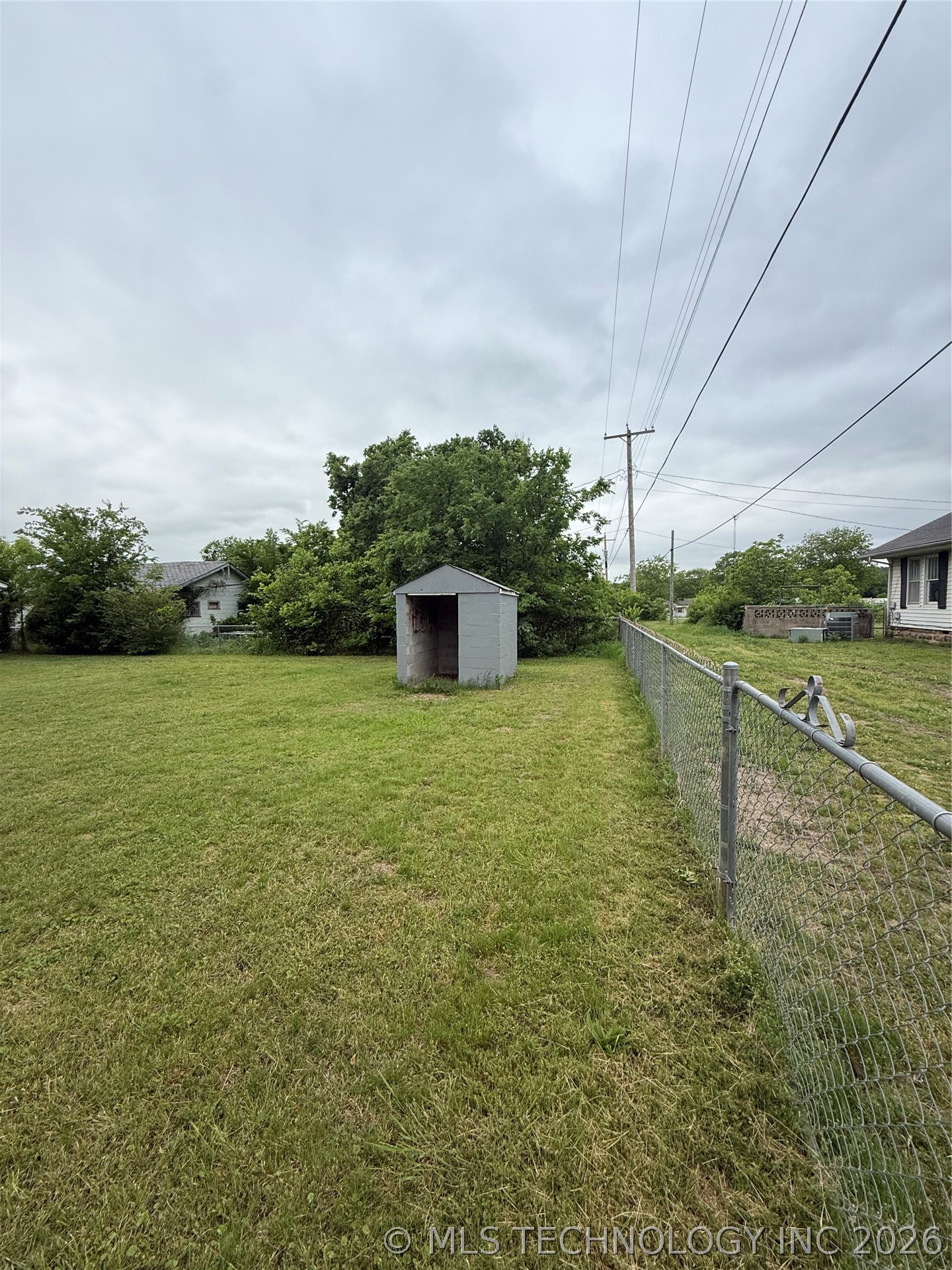 1202 W Division Street Property Photo 34