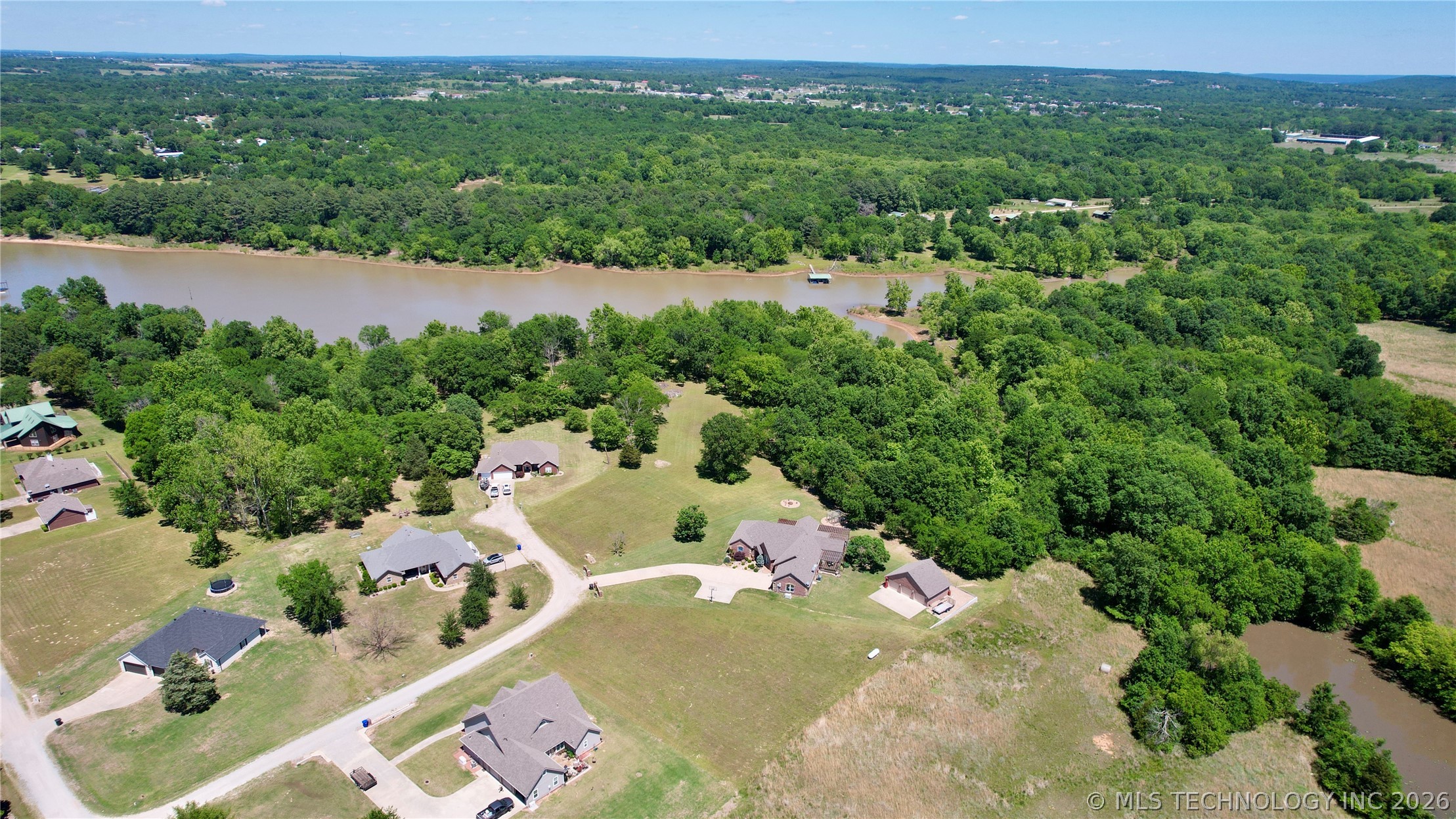 418970 E 1152 Road Property Photo 8