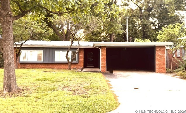 5238 S Marion Avenue Property Photo 1