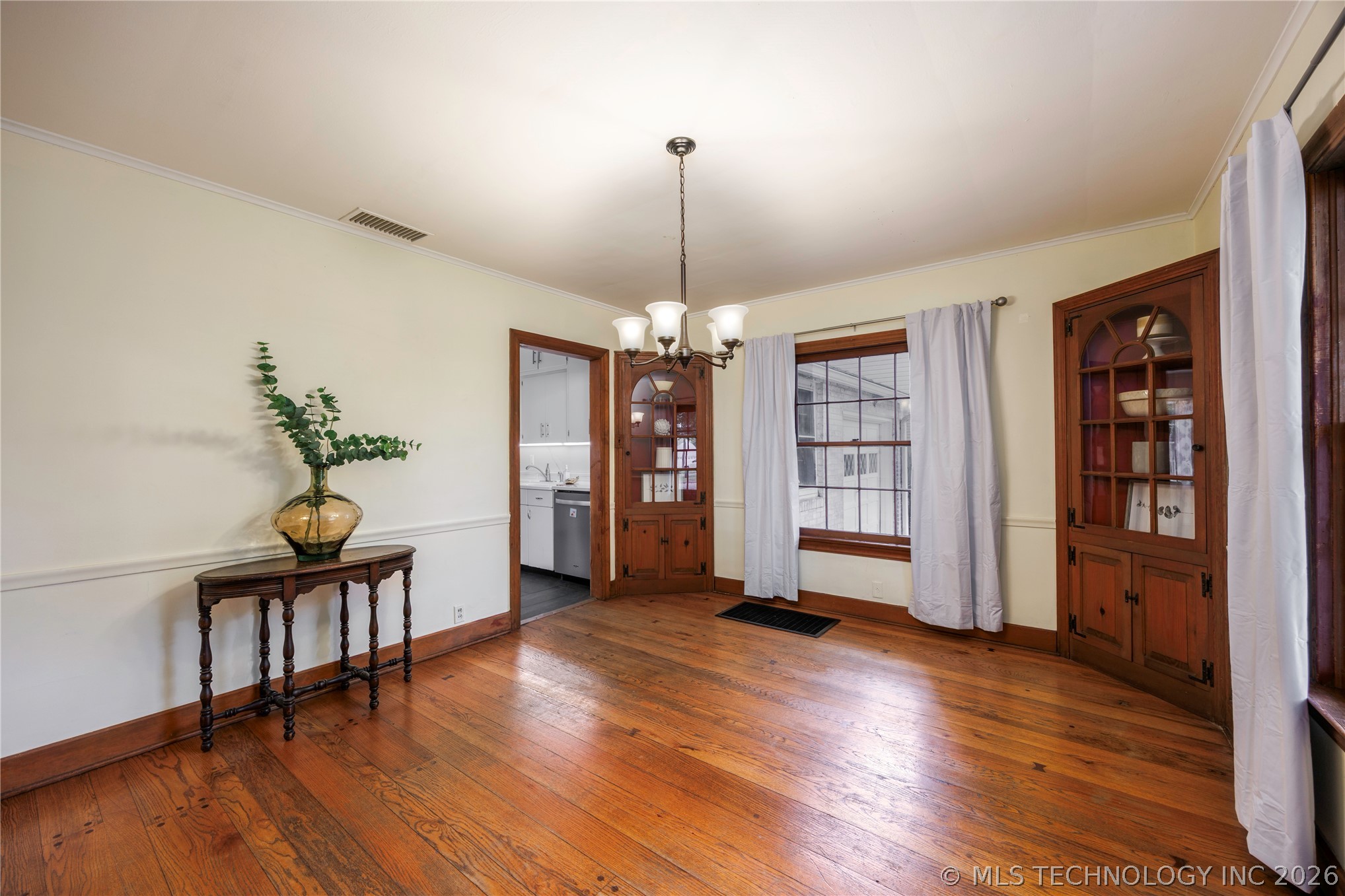 1655 Cherokee Place Property Photo 22