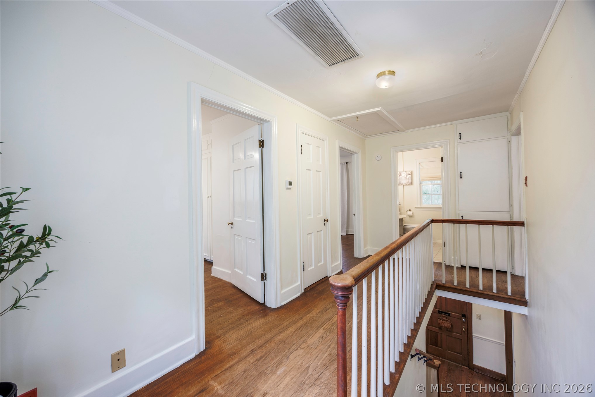 1655 Cherokee Place Property Photo 25
