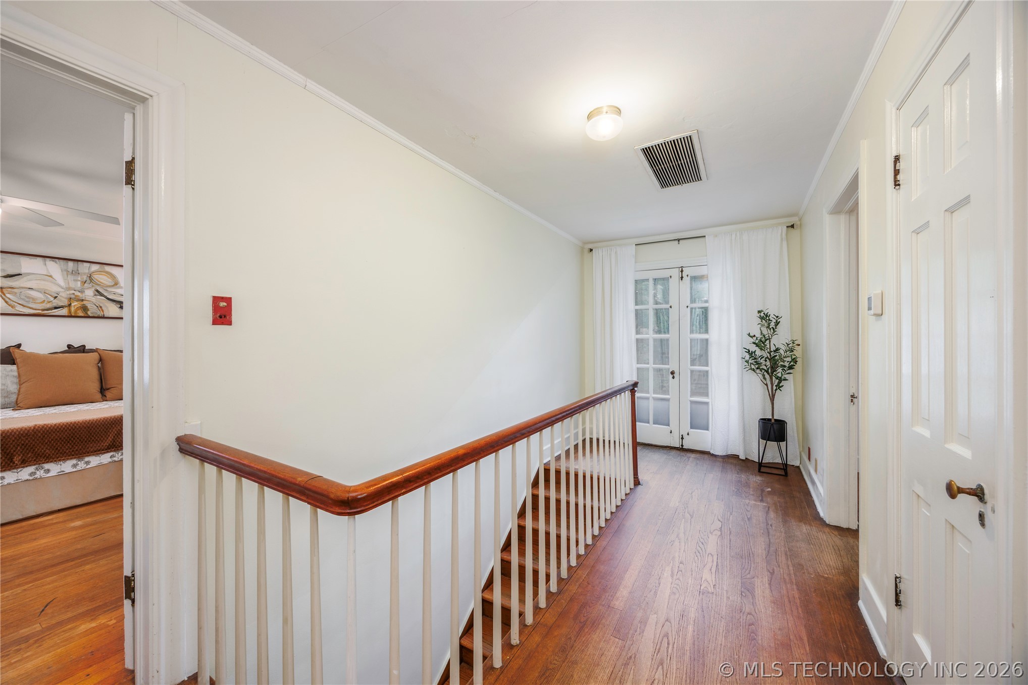 1655 Cherokee Place Property Photo 26