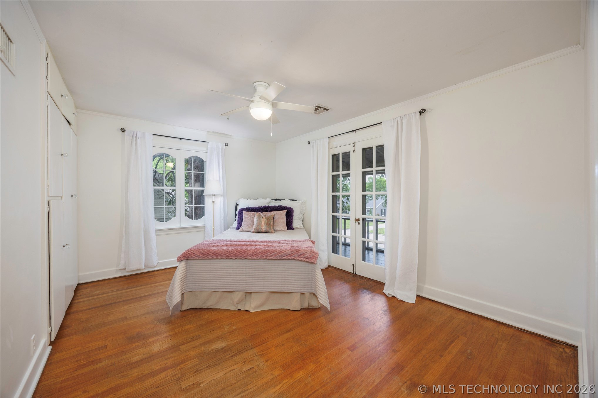 1655 Cherokee Place Property Photo 34