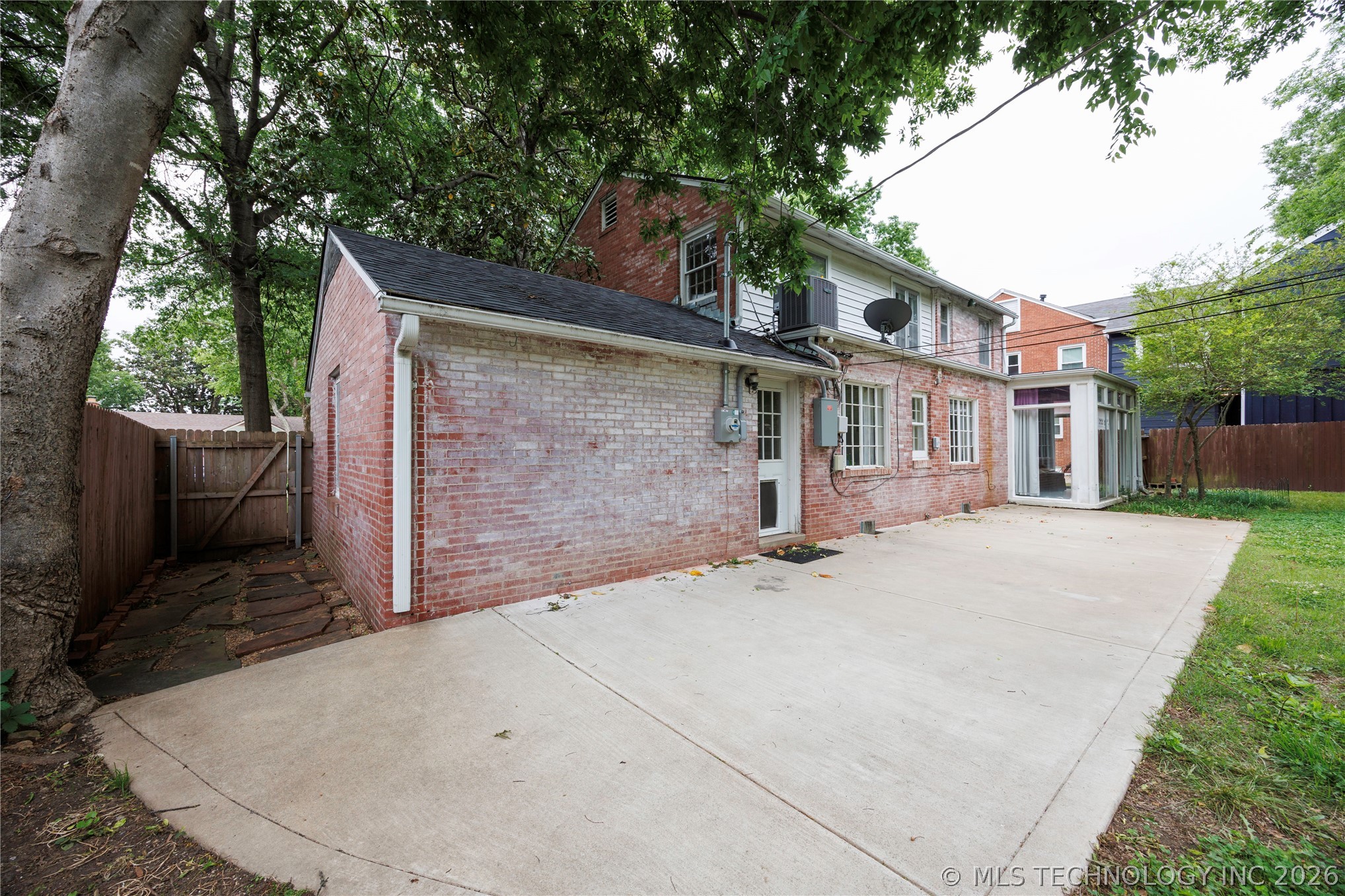 1655 Cherokee Place Property Photo 39