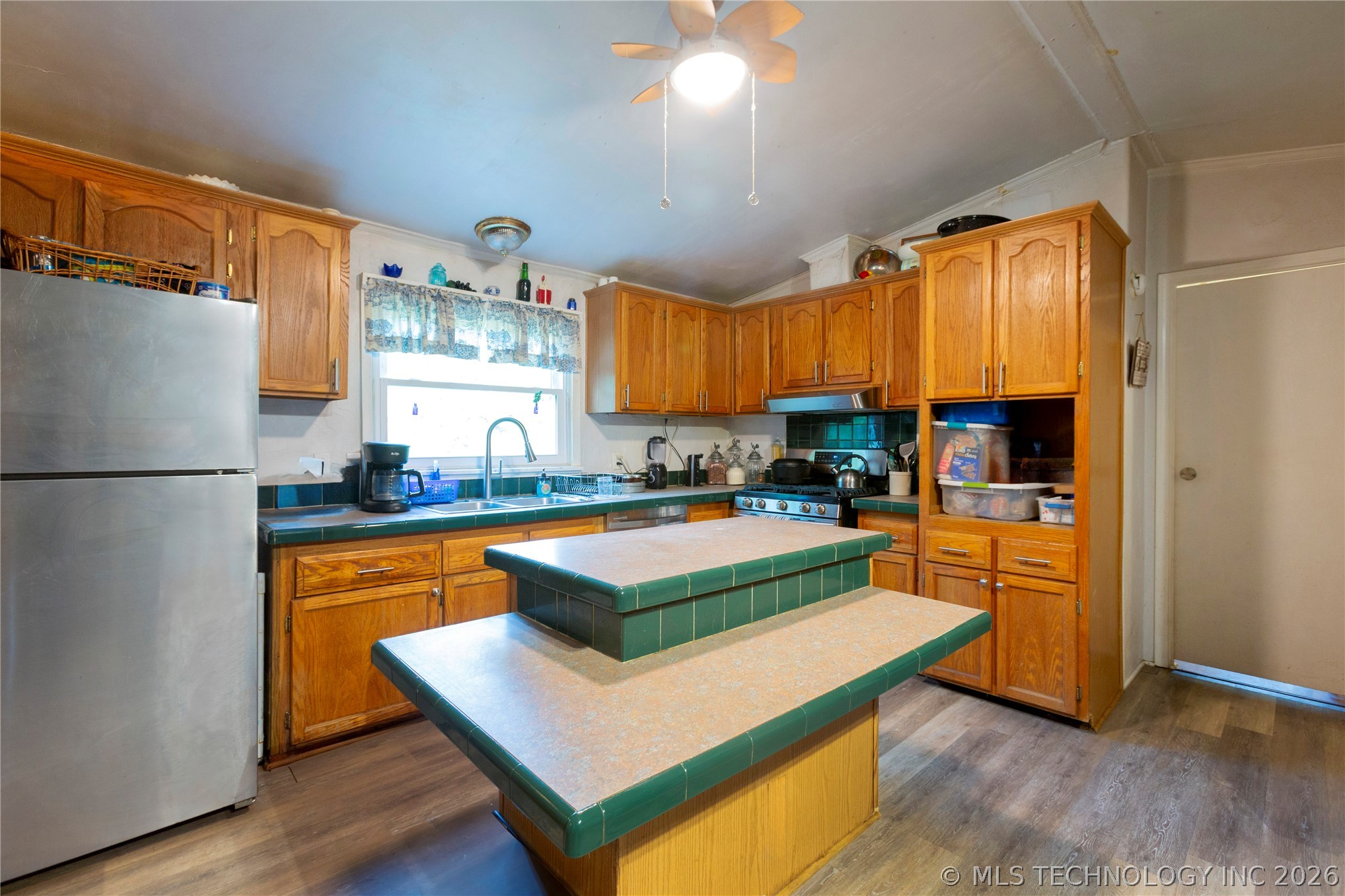 43 Homestead Property Photo 6