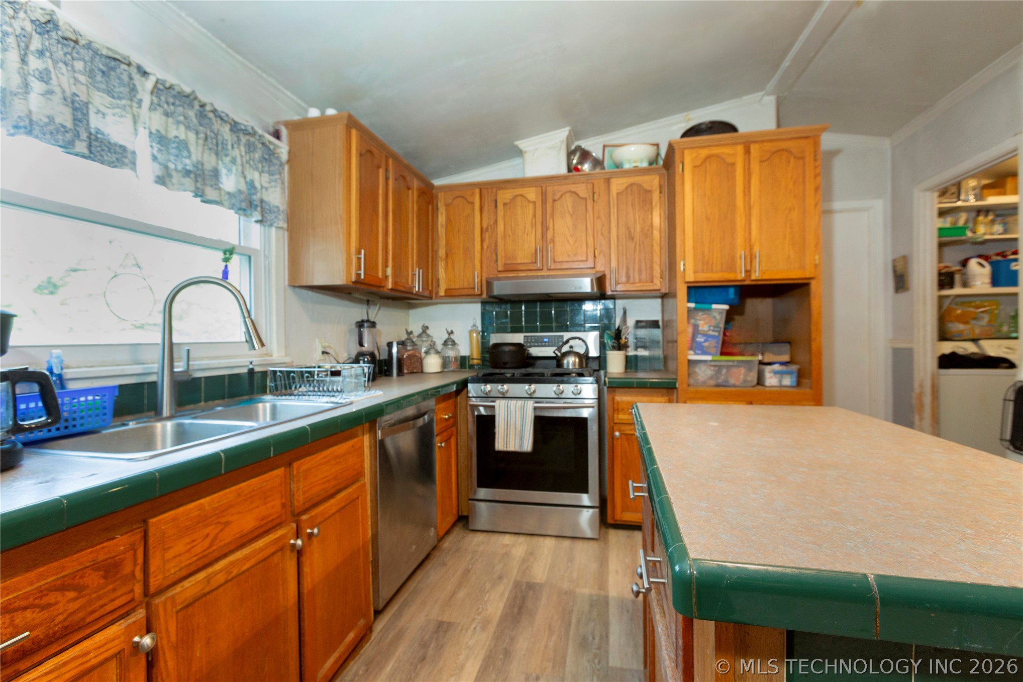 43 Homestead Property Photo 8