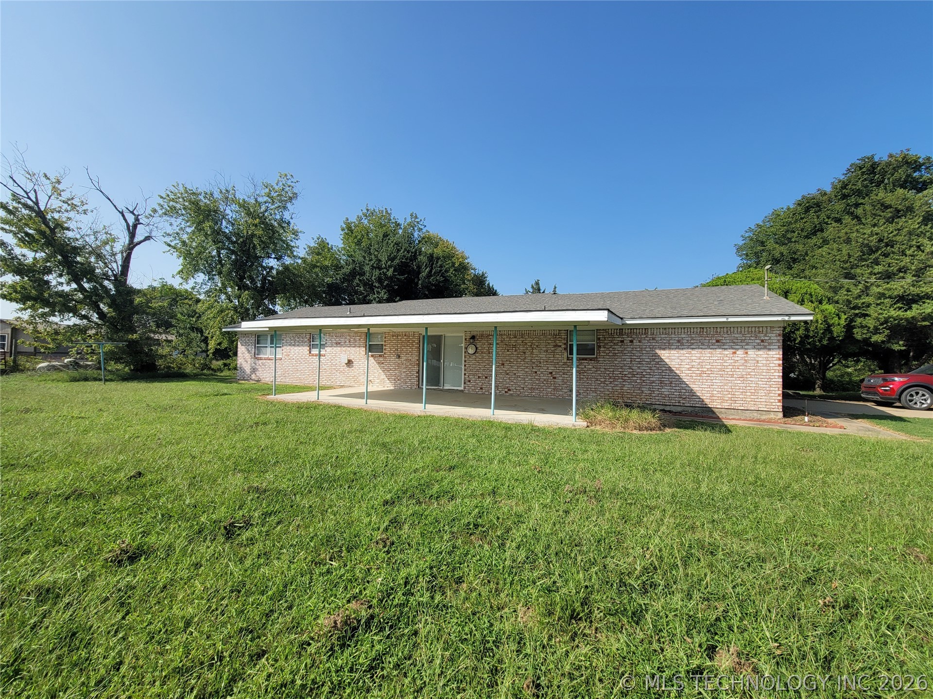106664 S 4144 Road Property Photo 1