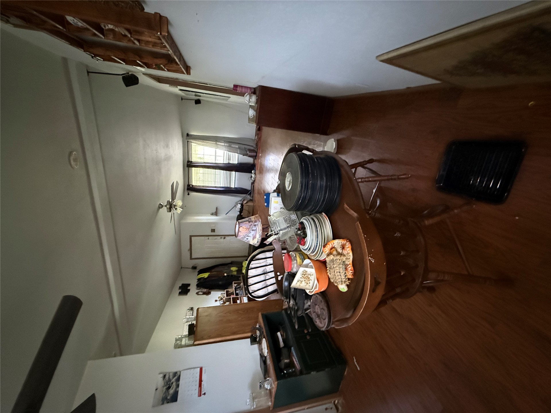 2105 E 7th Street Property Photo 4