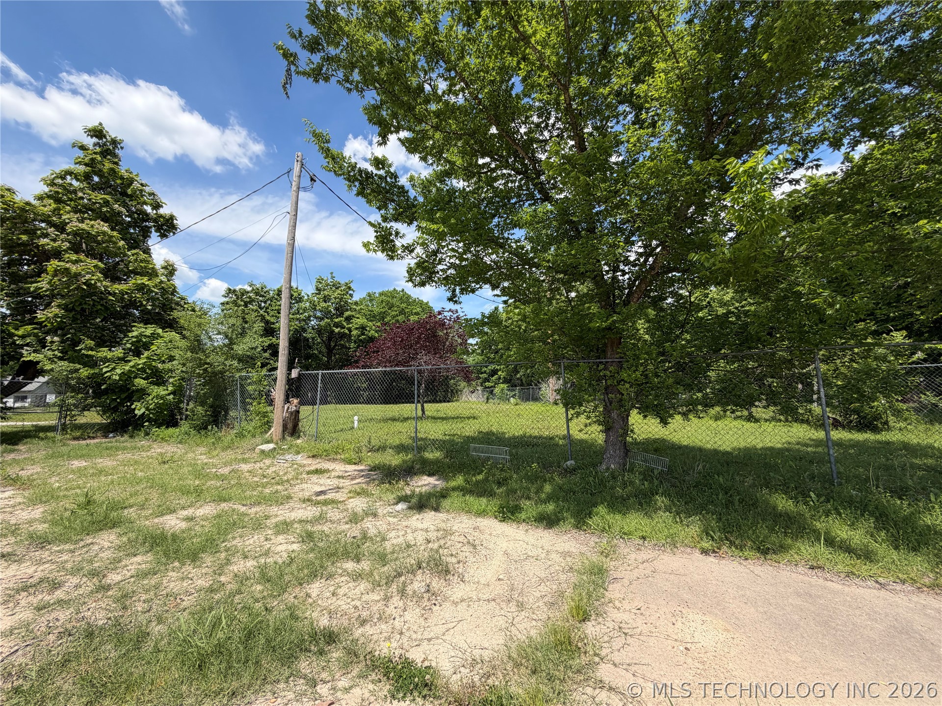 1401 N Oklahoma Avenue Property Photo 3