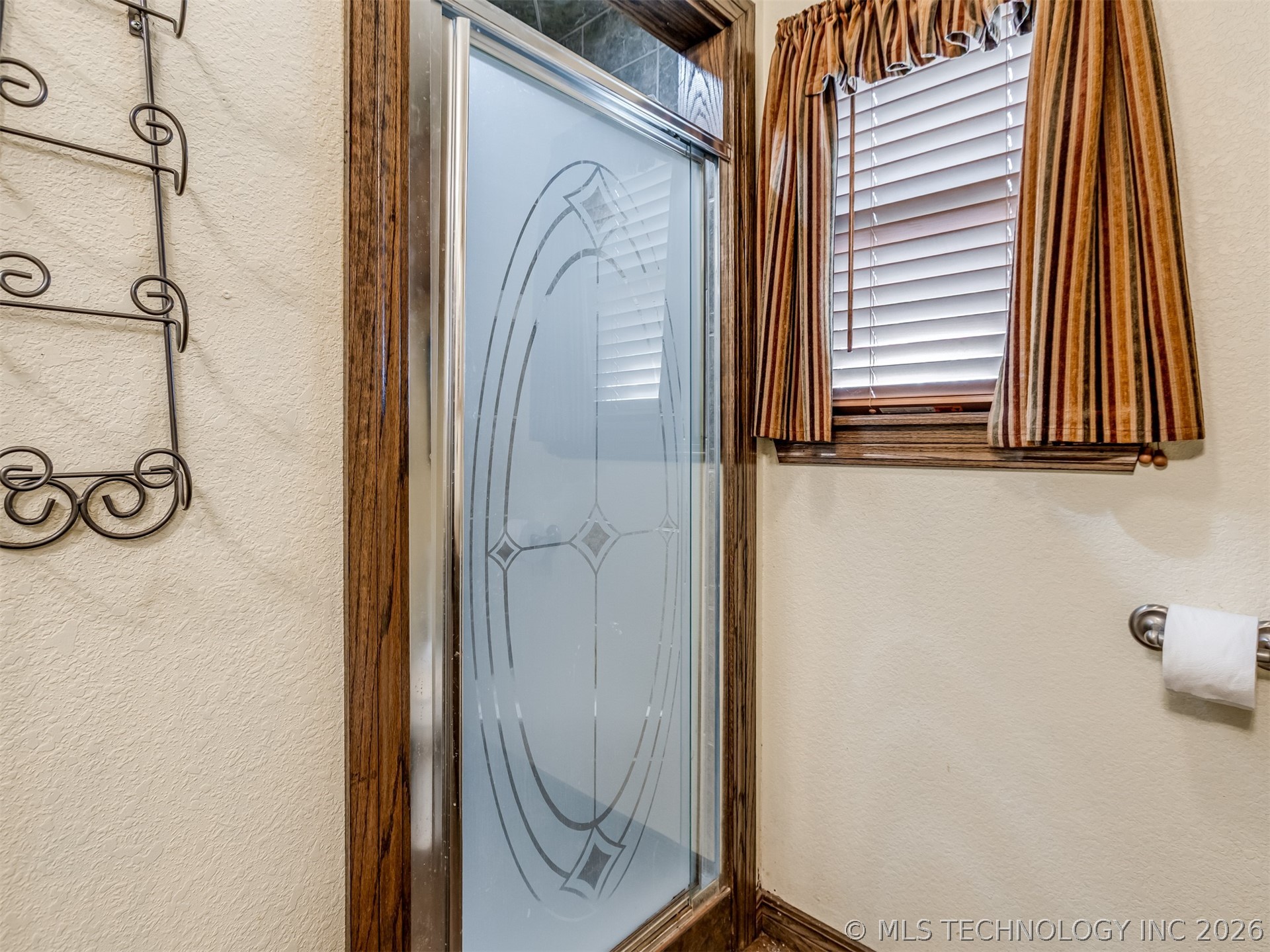 416627 Lakeside Property Photo 27