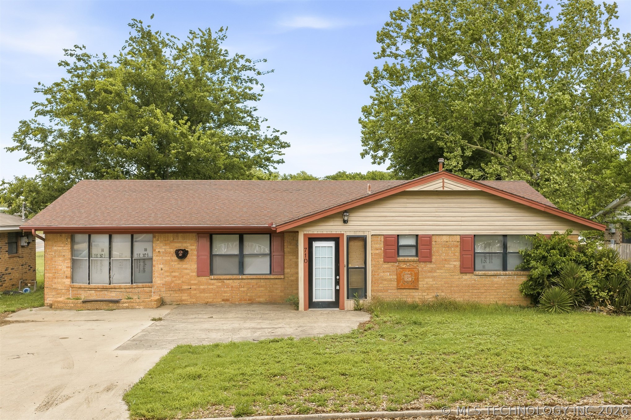 710 White Rock Property Photo 1
