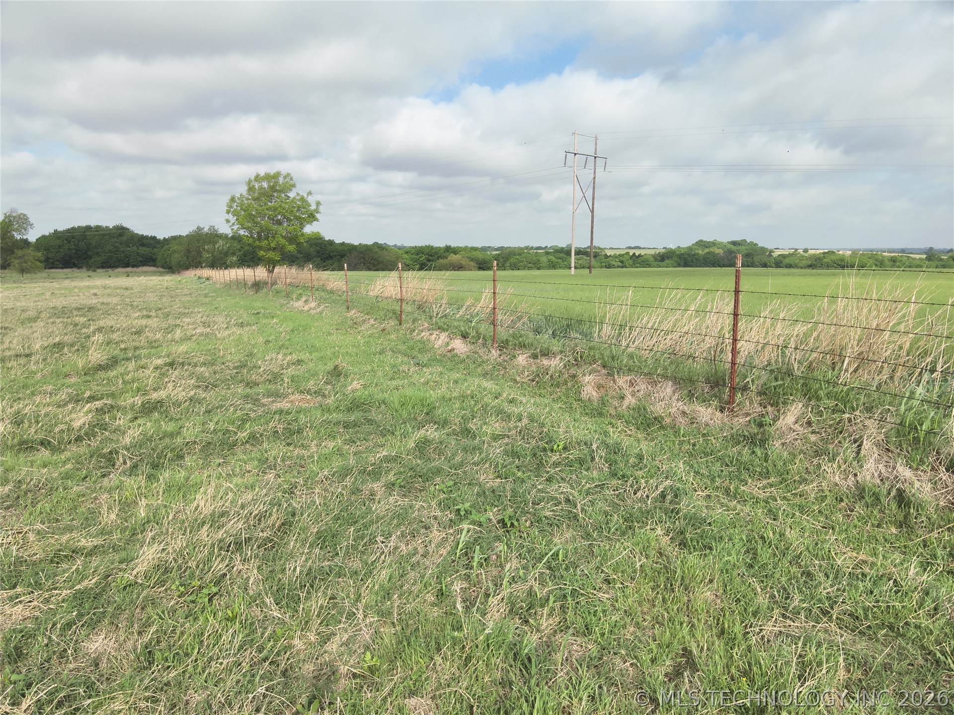 0001 S Henney Road E Property Photo 12