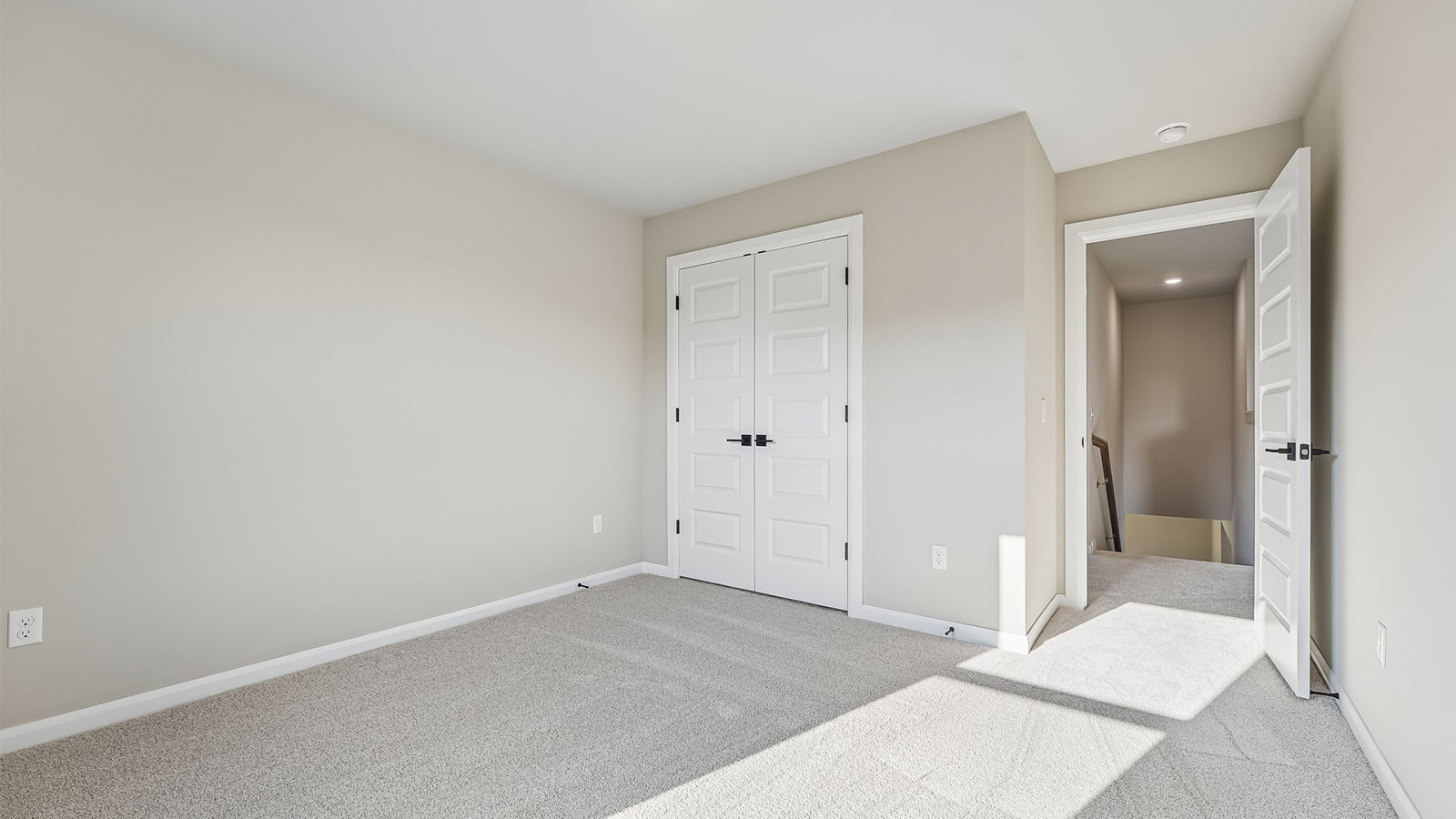 602 W 83rd Street S Property Photo 17