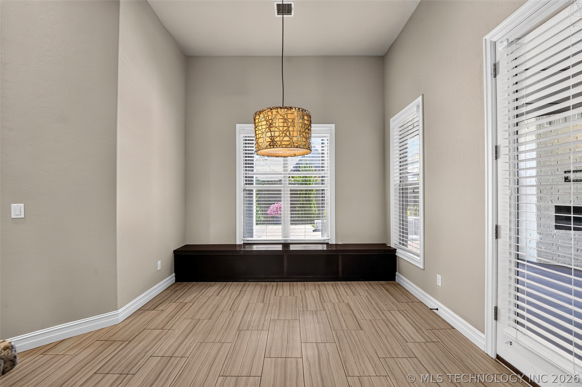 17288 E 42nd Place S Property Photo 14