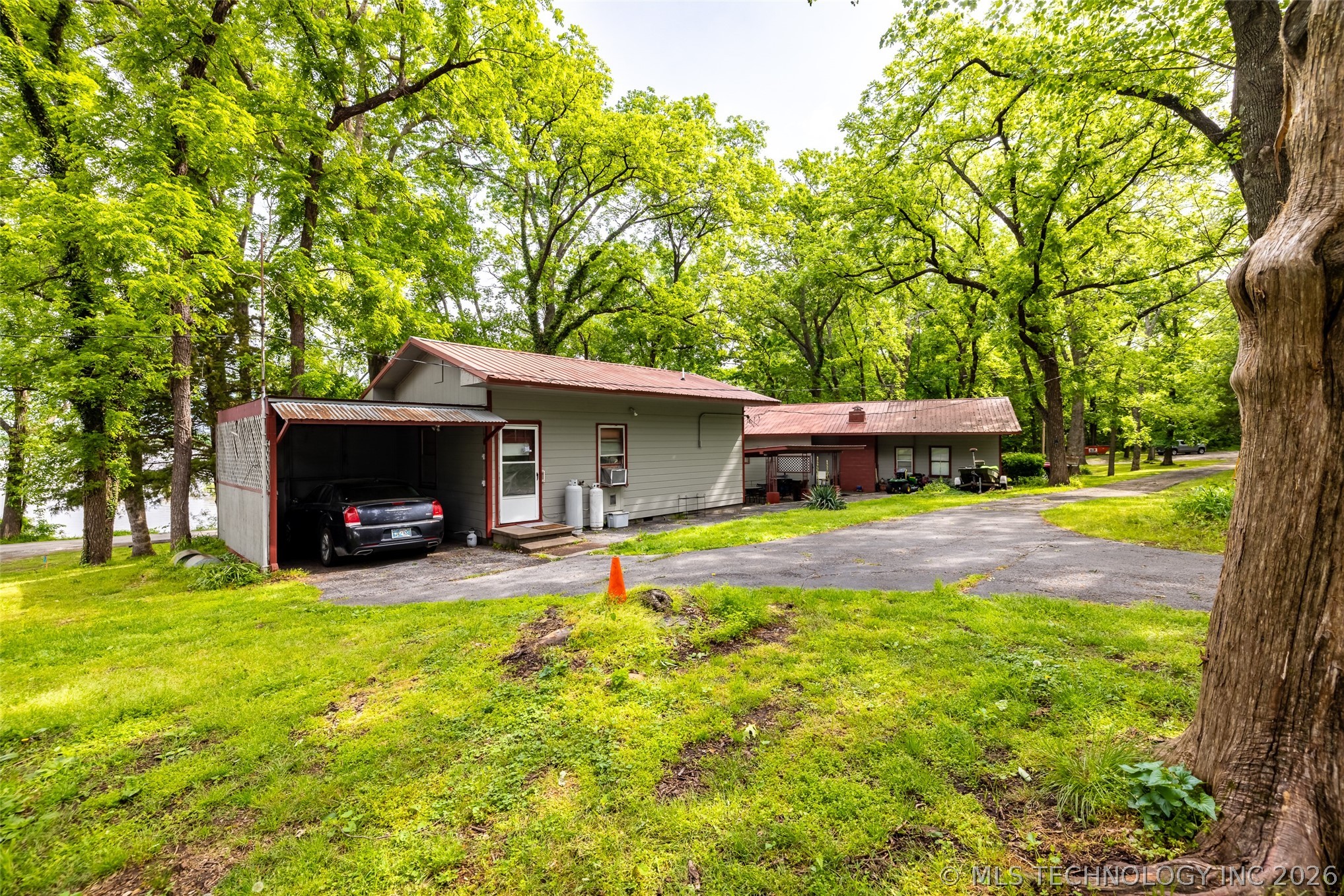 60801 E 265 Place Property Photo 11