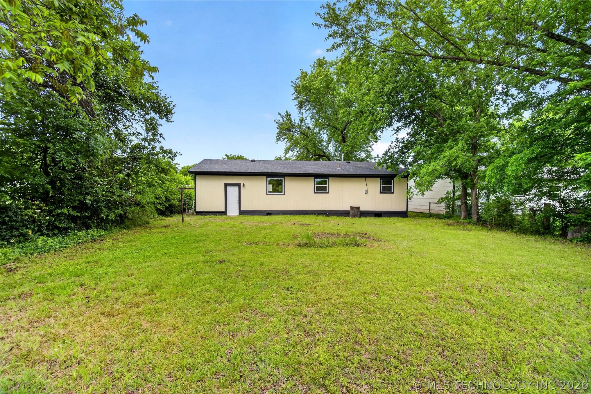 28 E 62nd Place N Property Photo 4