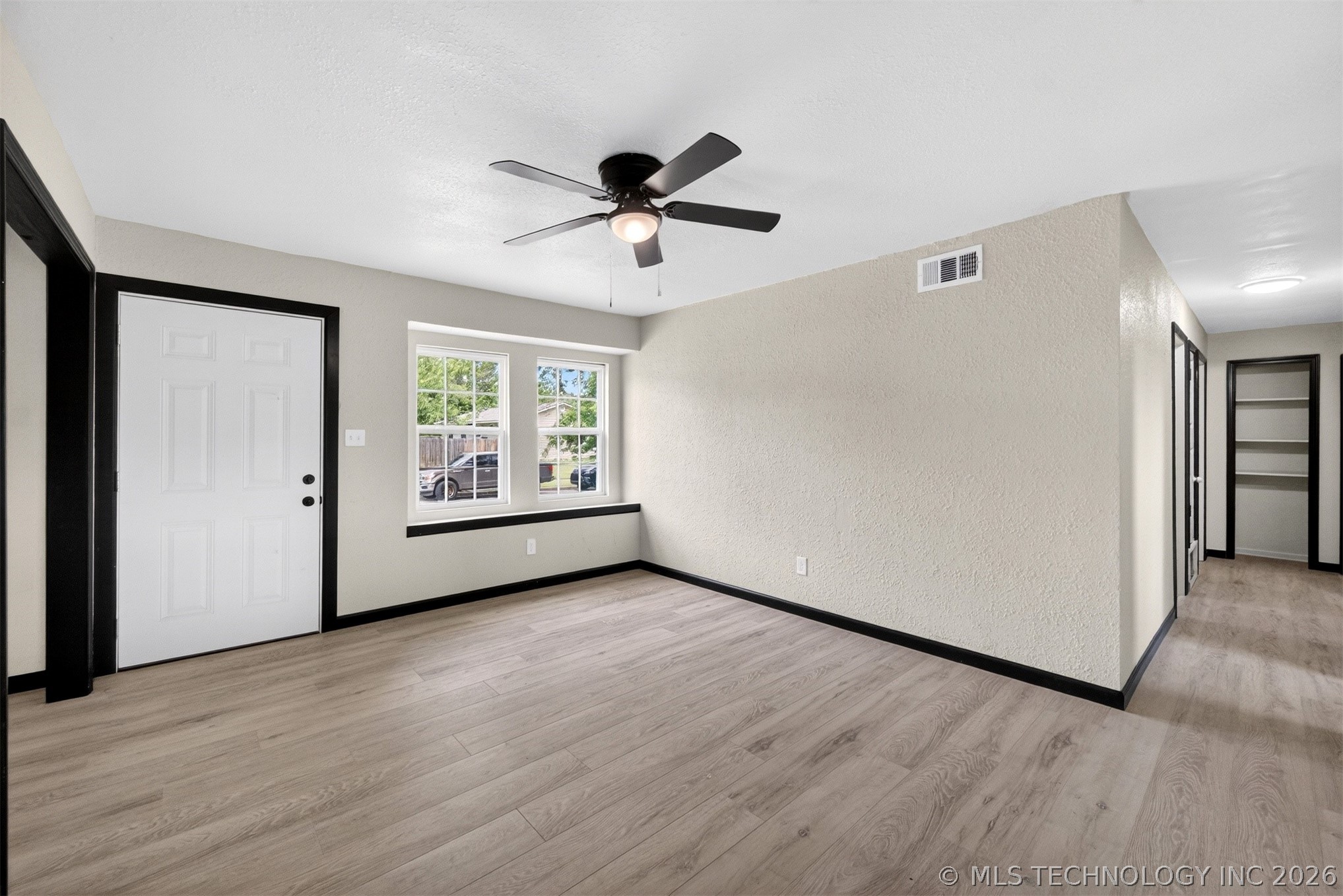 28 E 62nd Place N Property Photo 6