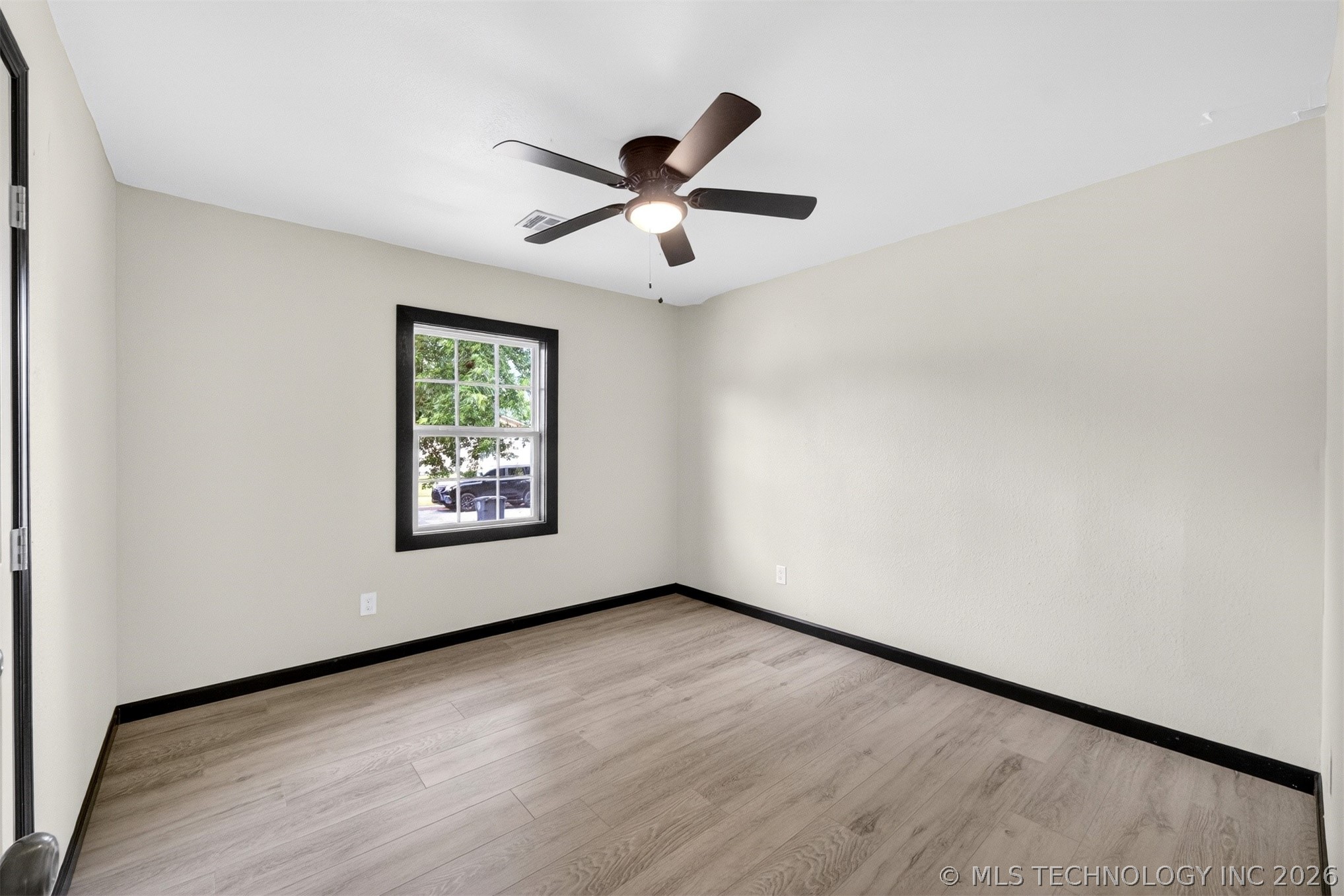 28 E 62nd Place N Property Photo 13