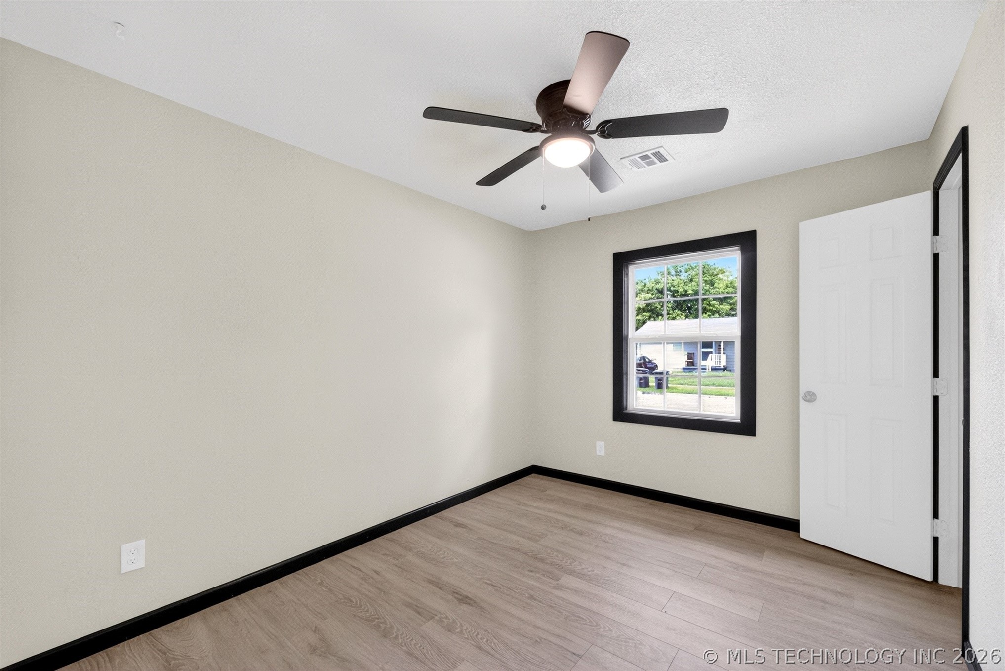 28 E 62nd Place N Property Photo 15