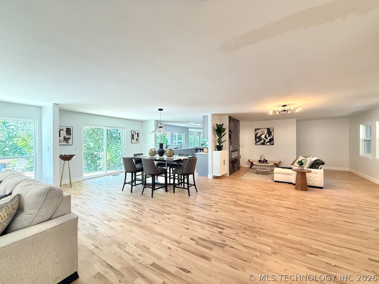 4316 E 72nd Place Property Photo 14