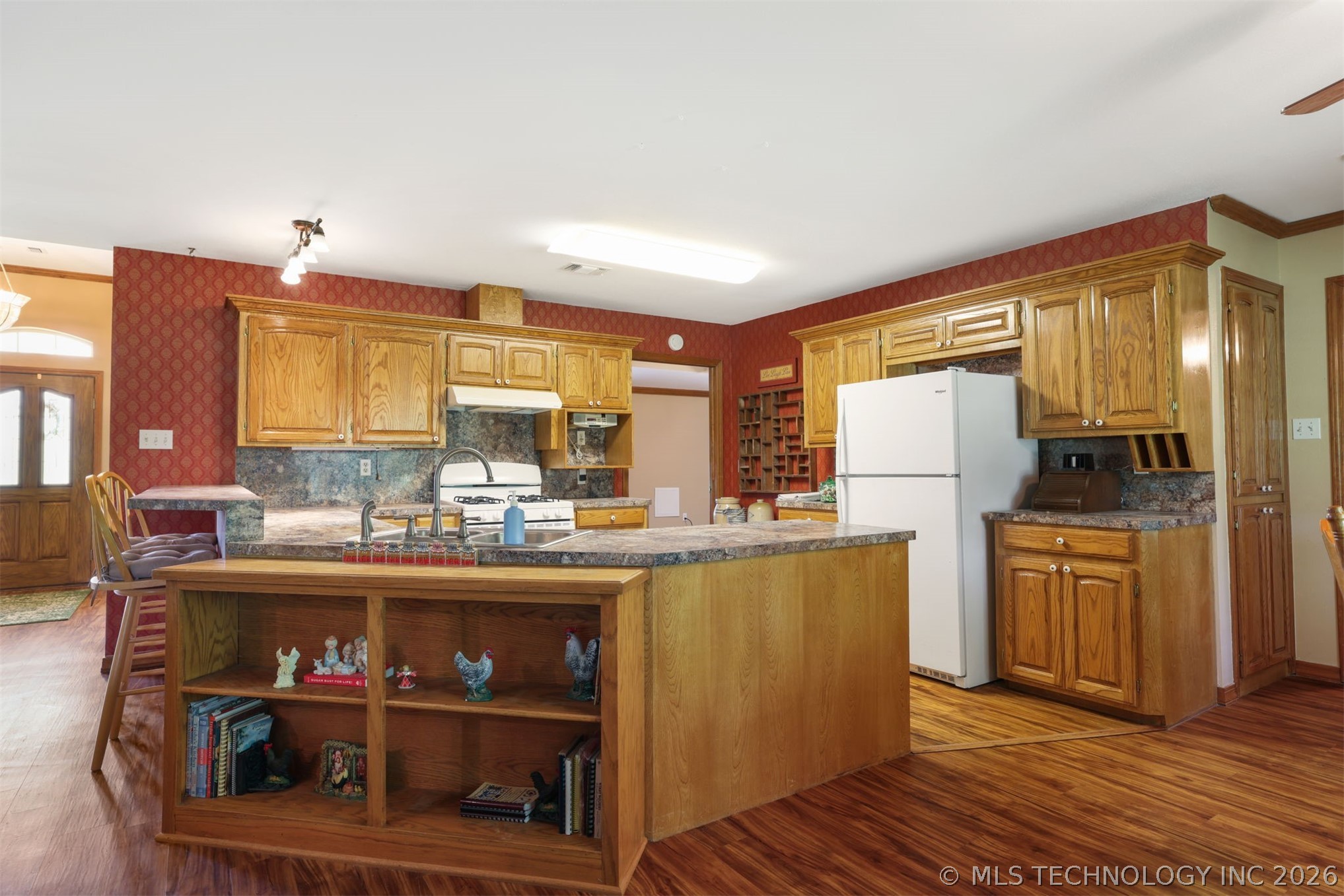 5181 State Road 70 E Property Photo 10