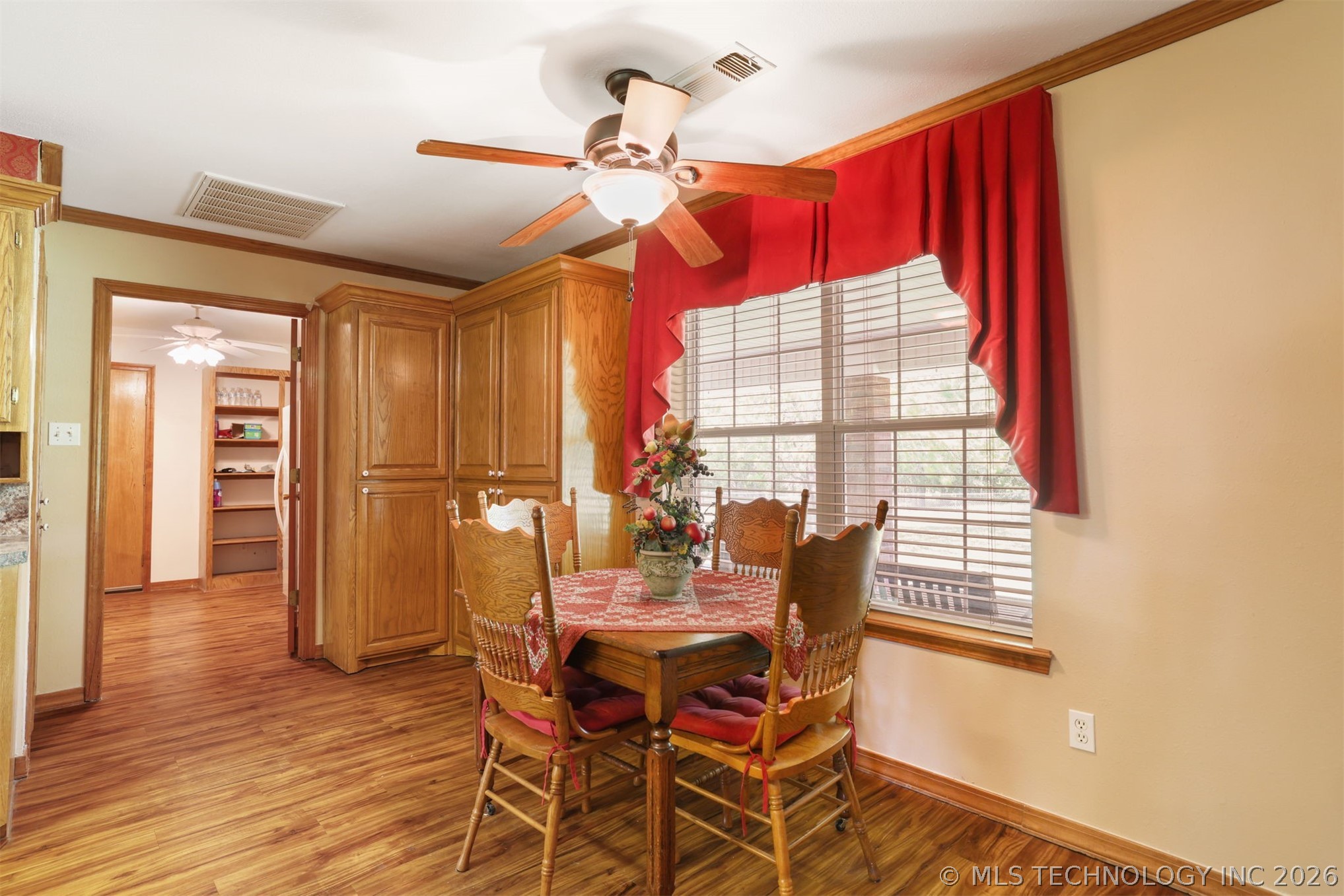 5181 State Road 70 E Property Photo 13