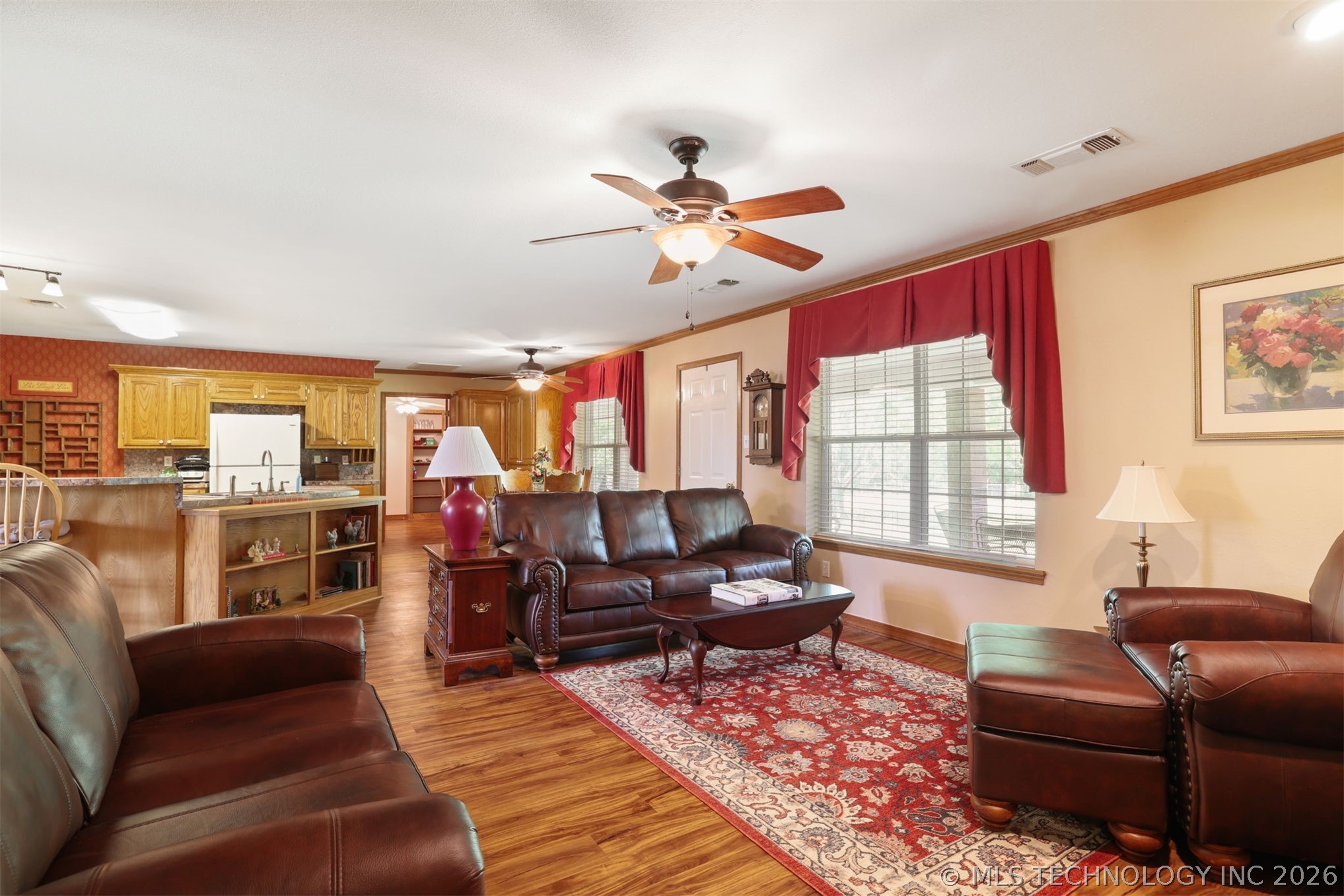 5181 State Road 70 E Property Photo 15