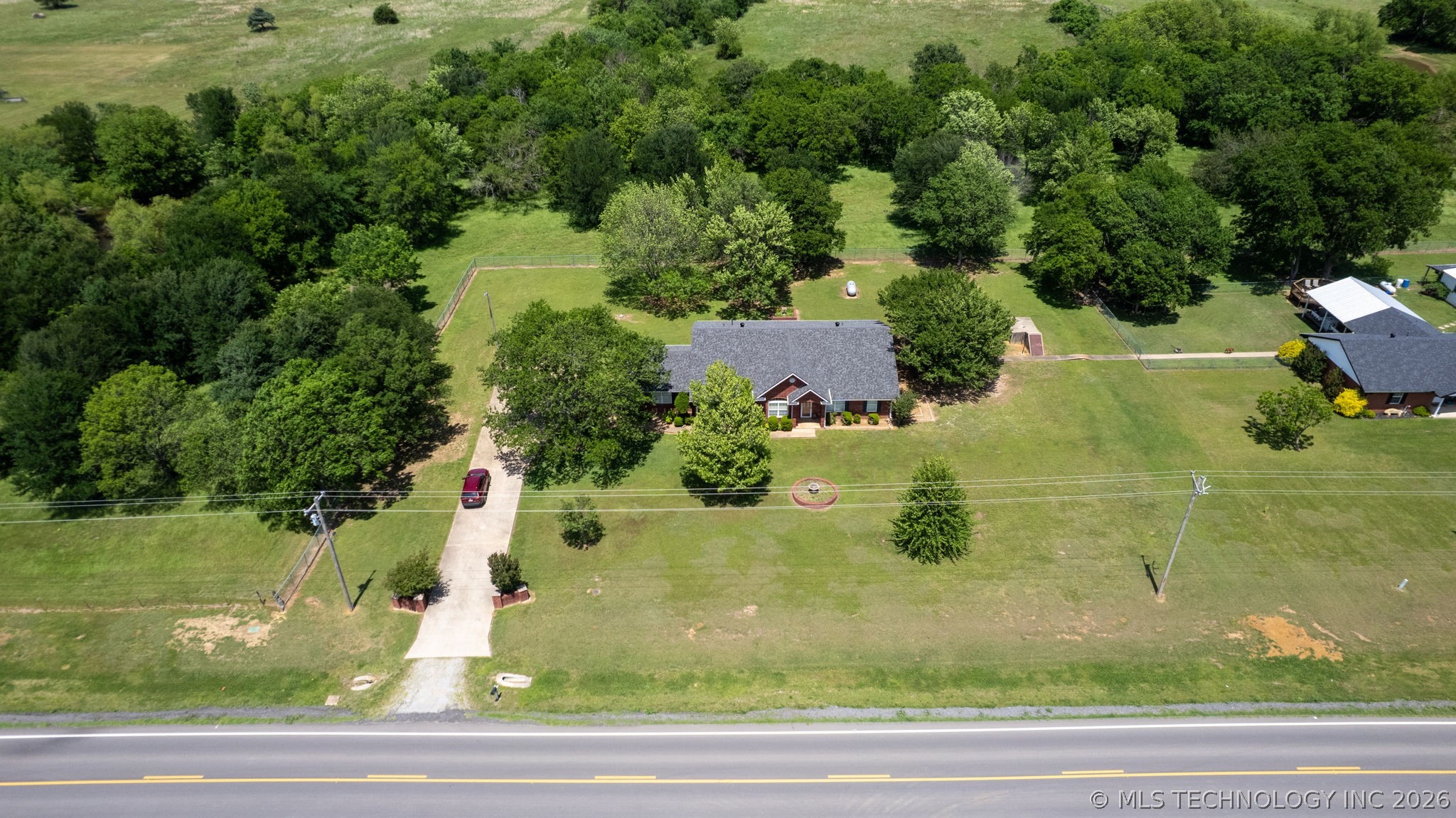 5181 State Road 70 E Property Photo 37