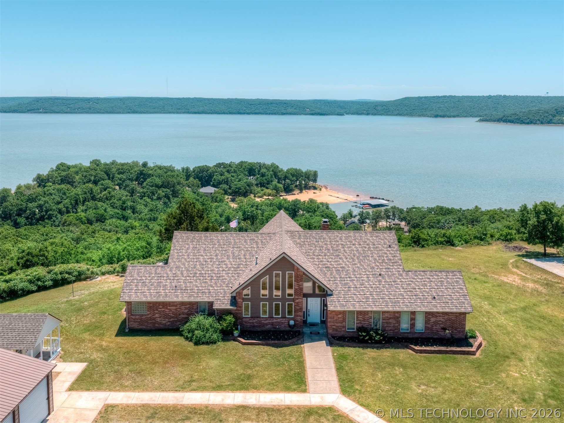 423310 E 1169 Road Property Photo 1