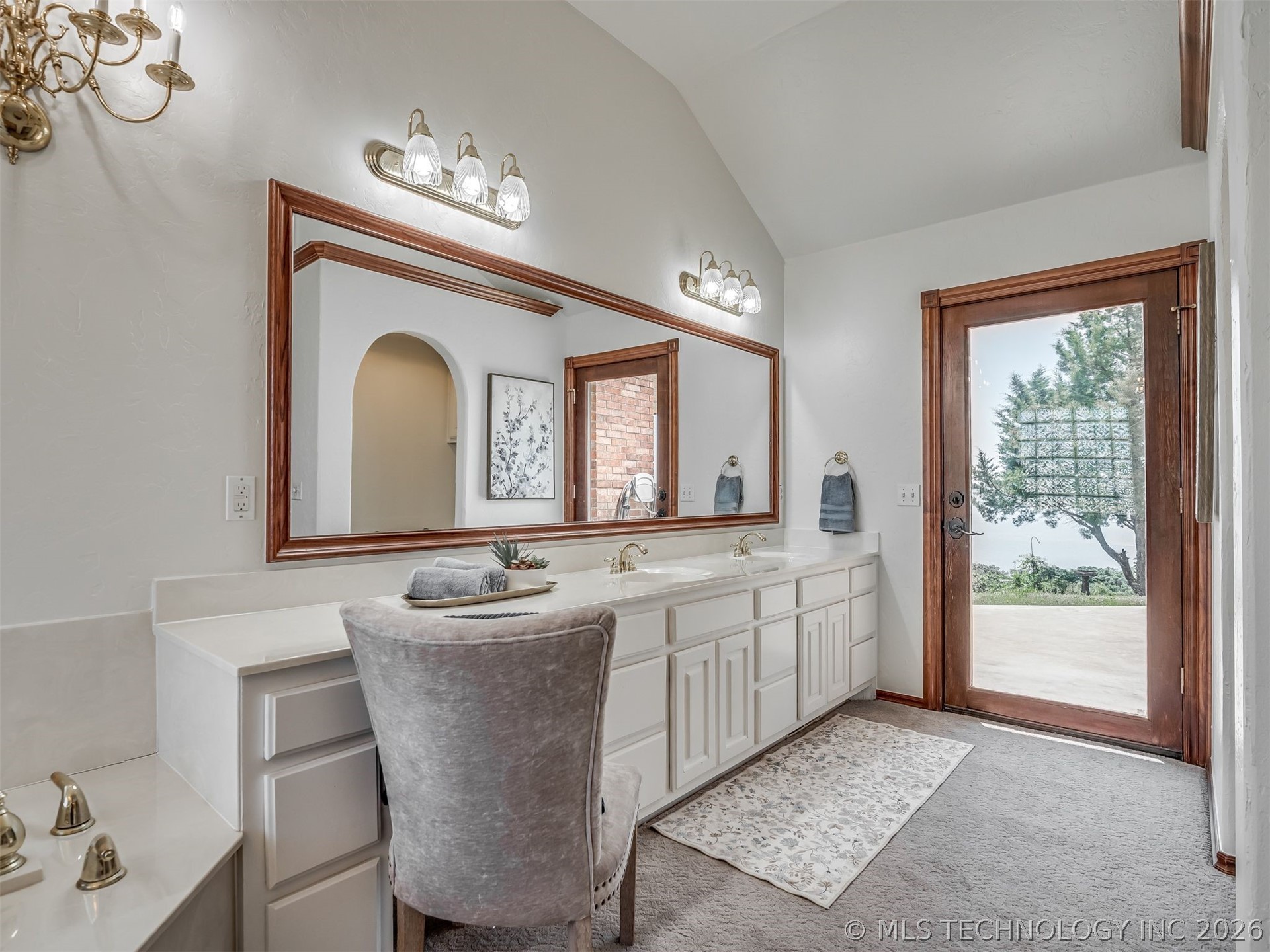 423310 E 1169 Road Property Photo 52