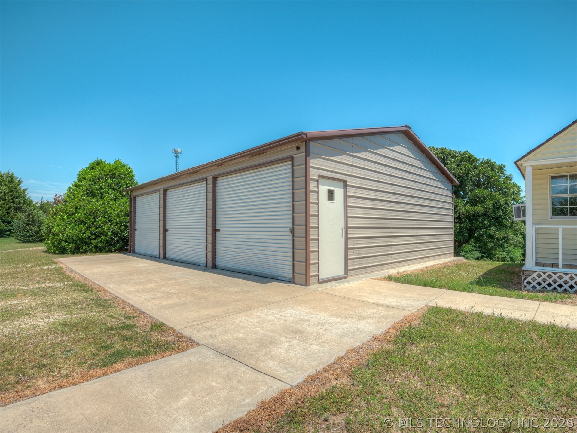 423310 E 1169 Road Property Photo 86