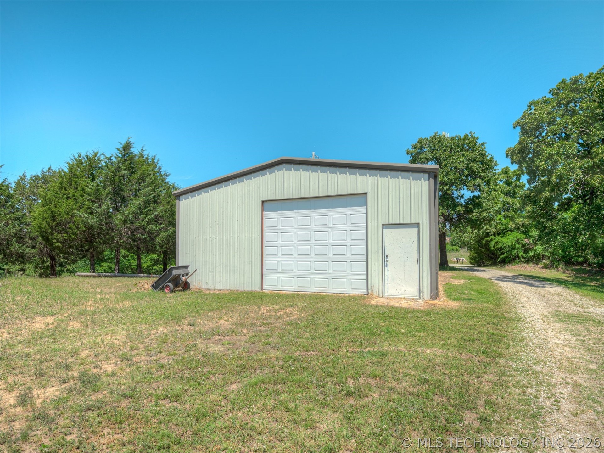 423310 E 1169 Road Property Photo 88