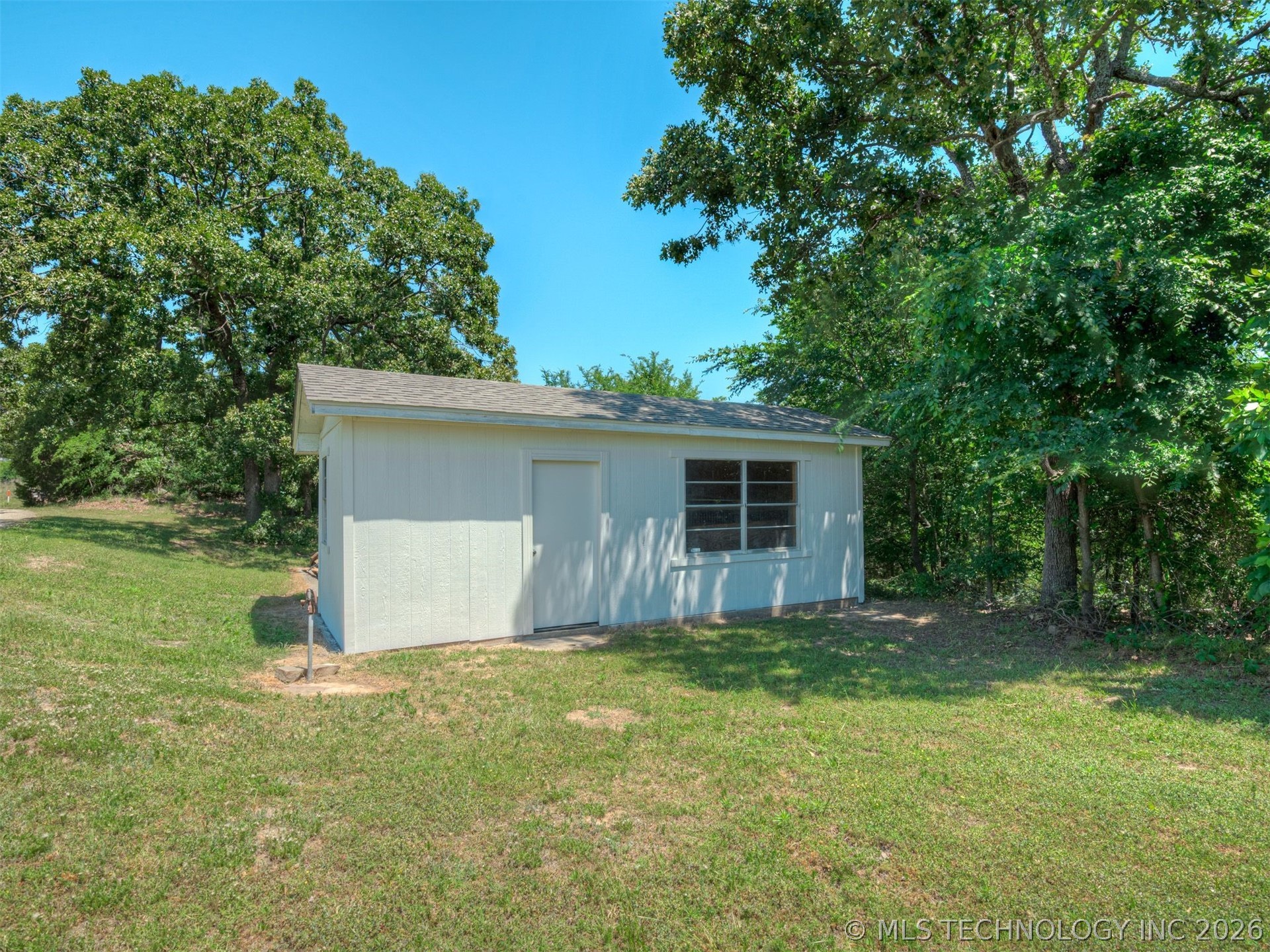423310 E 1169 Road Property Photo 90