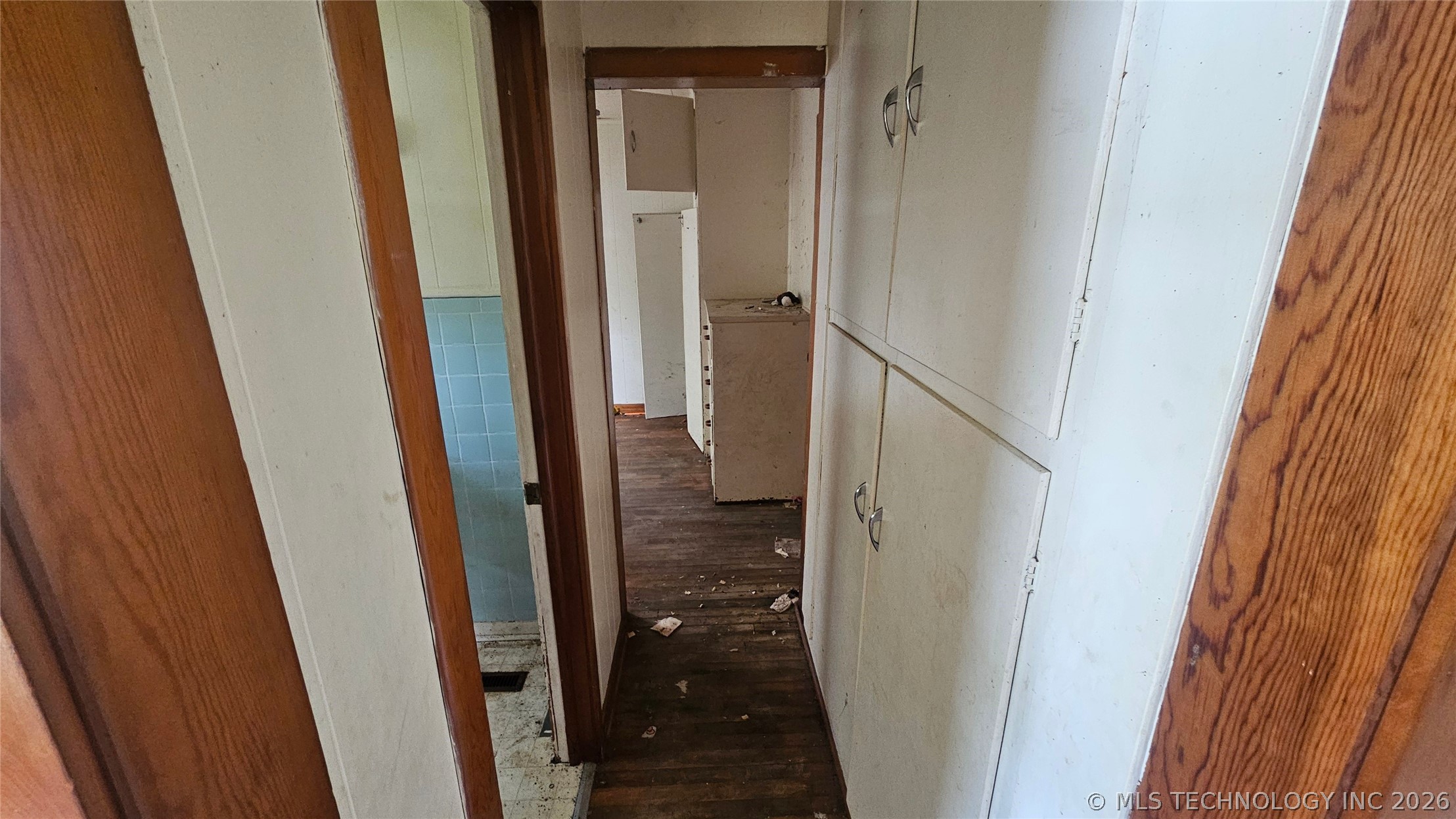 401 N Vine Avenue Property Photo 7