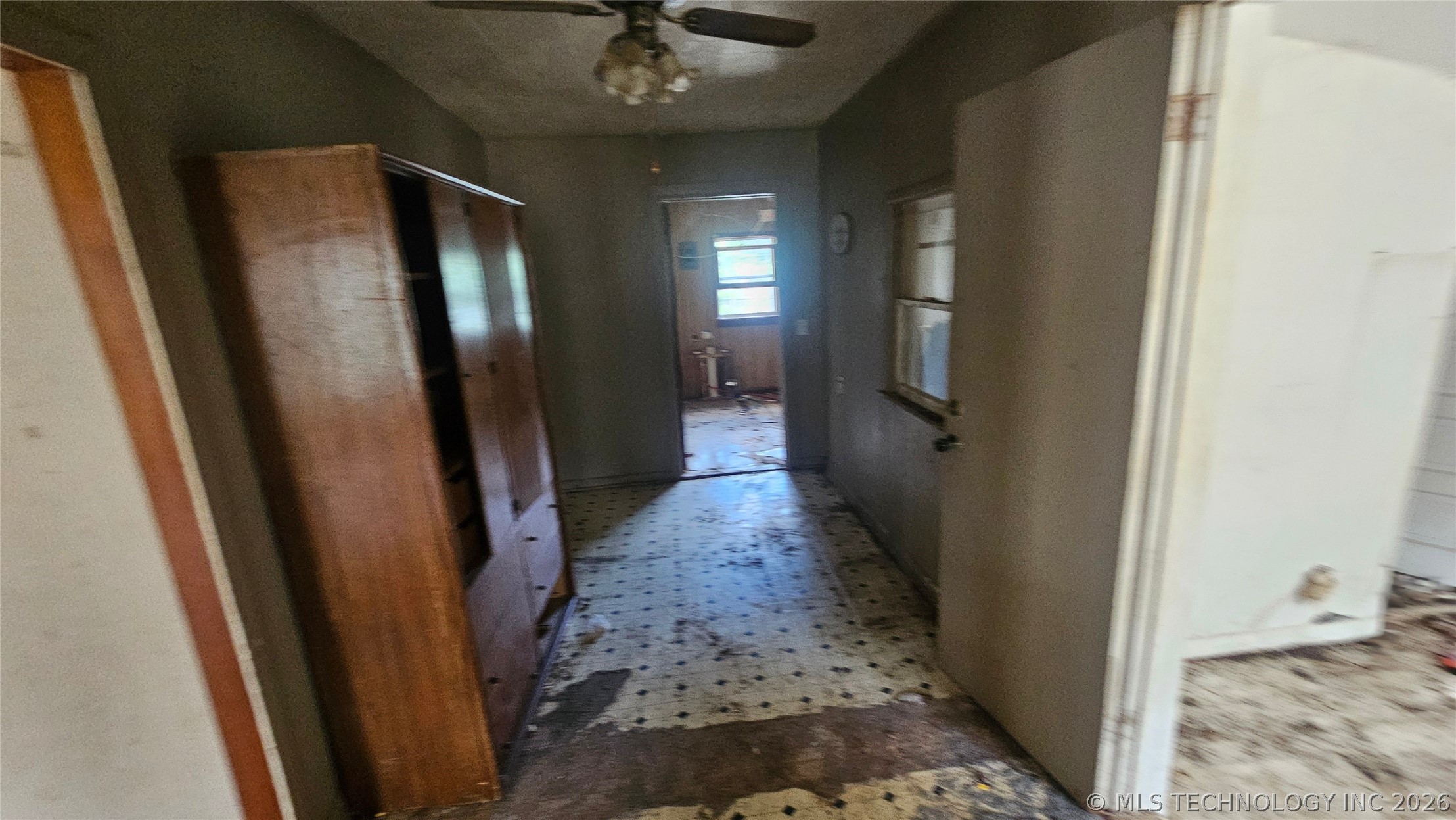 401 N Vine Avenue Property Photo 11