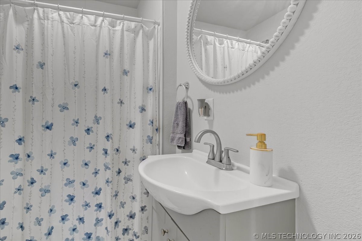 2578 W Hillcrest Drive Property Photo 11