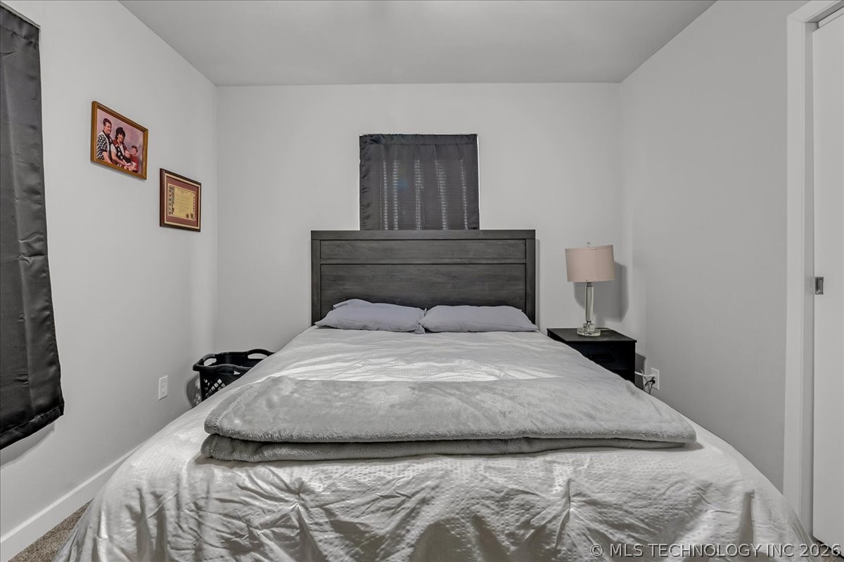 2578 W Hillcrest Drive Property Photo 13