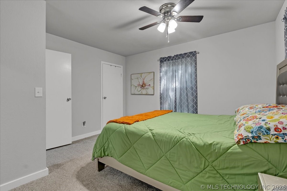2578 W Hillcrest Drive Property Photo 18