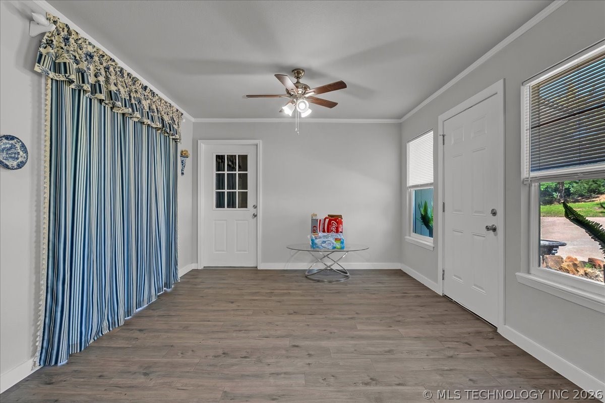 2578 W Hillcrest Drive Property Photo 21