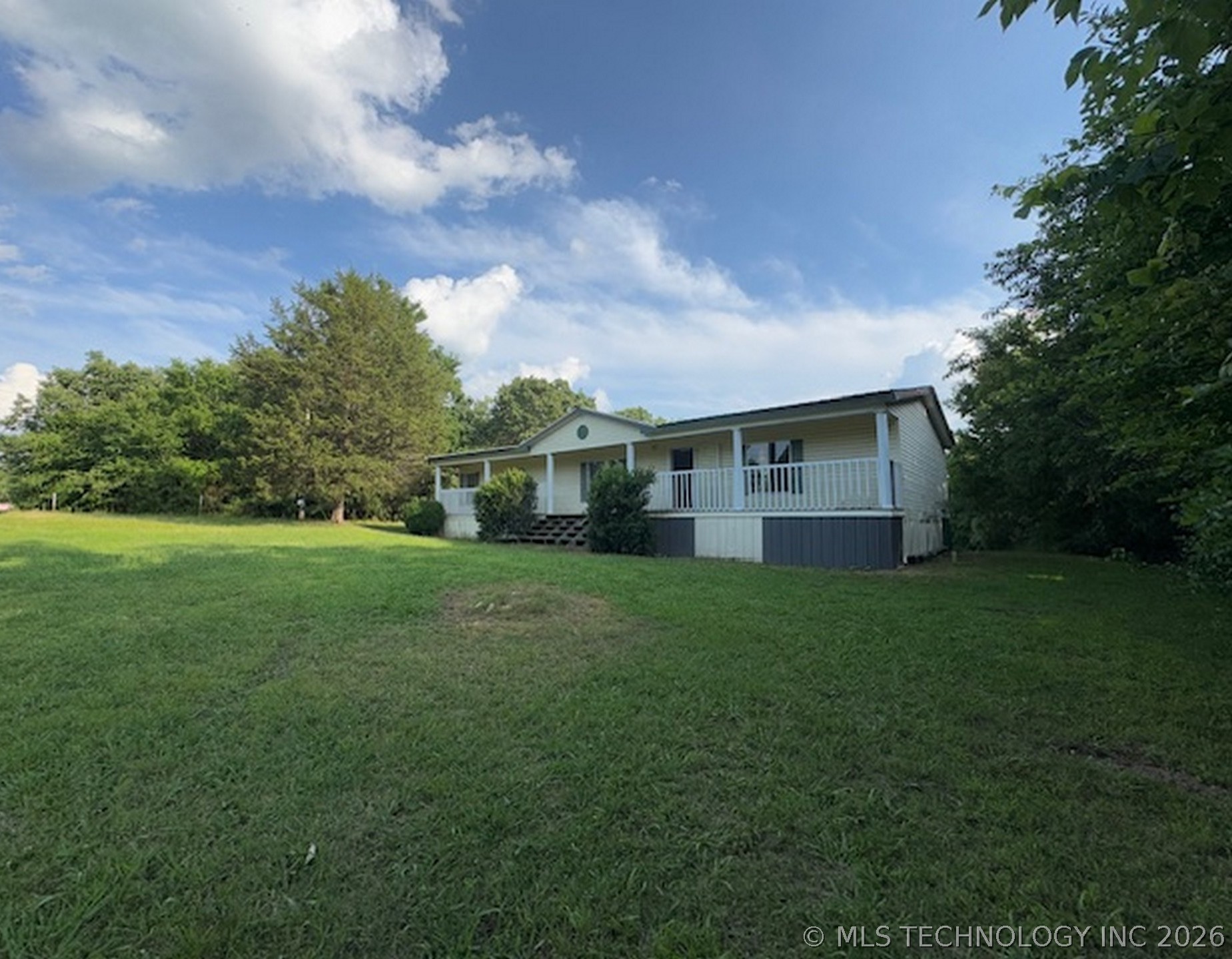471778 E 779 Road Property Photo 2