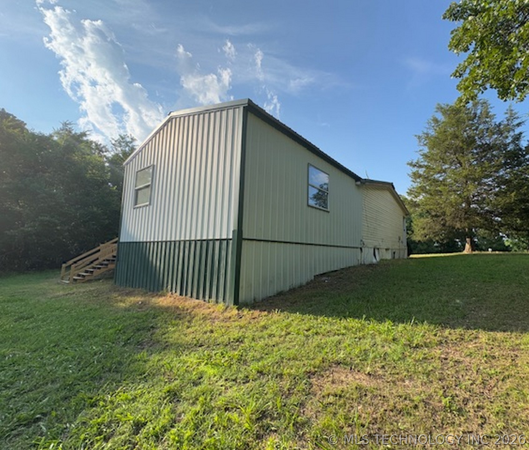 471778 E 779 Road Property Photo 4