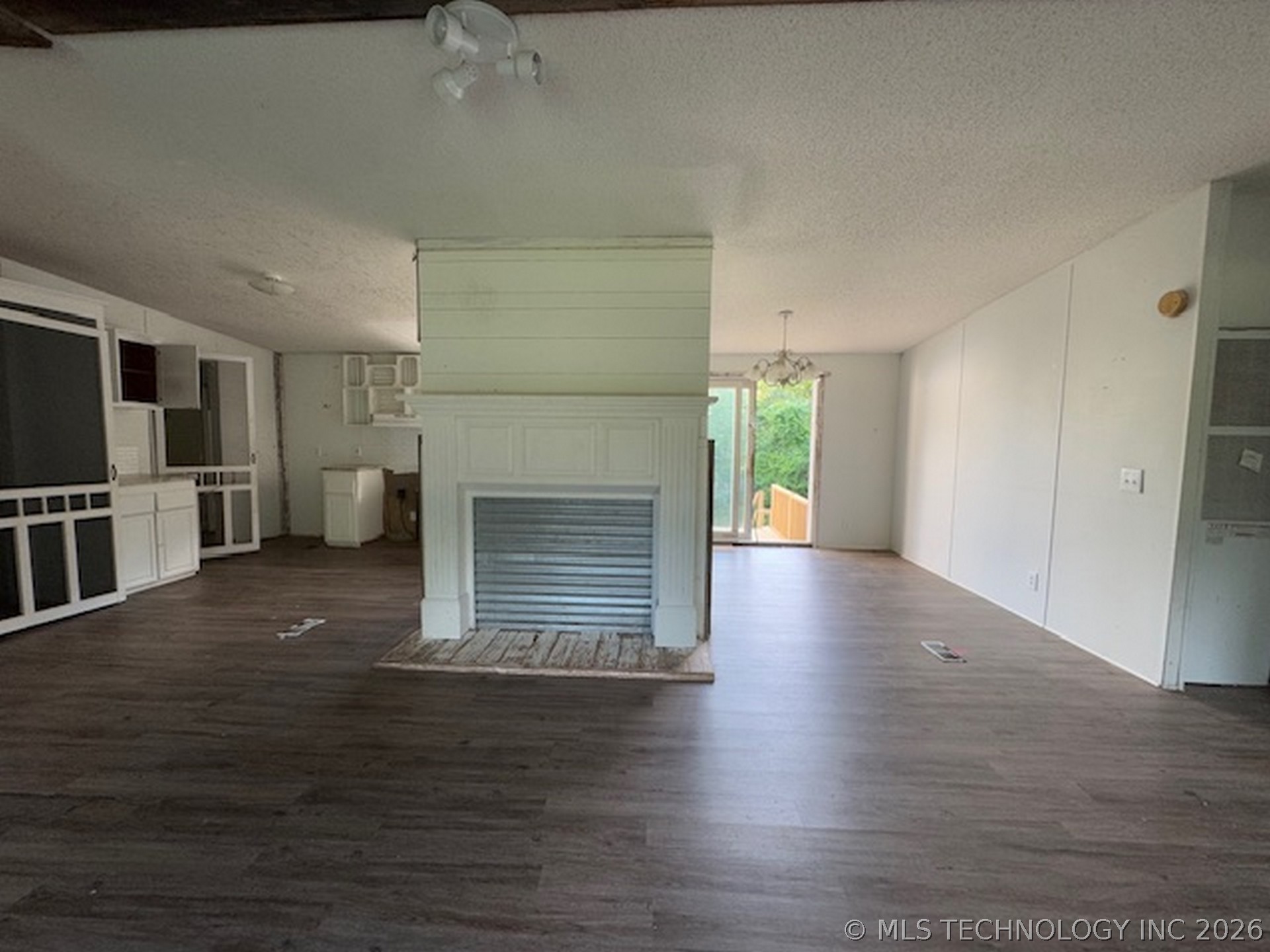 471778 E 779 Road Property Photo 8